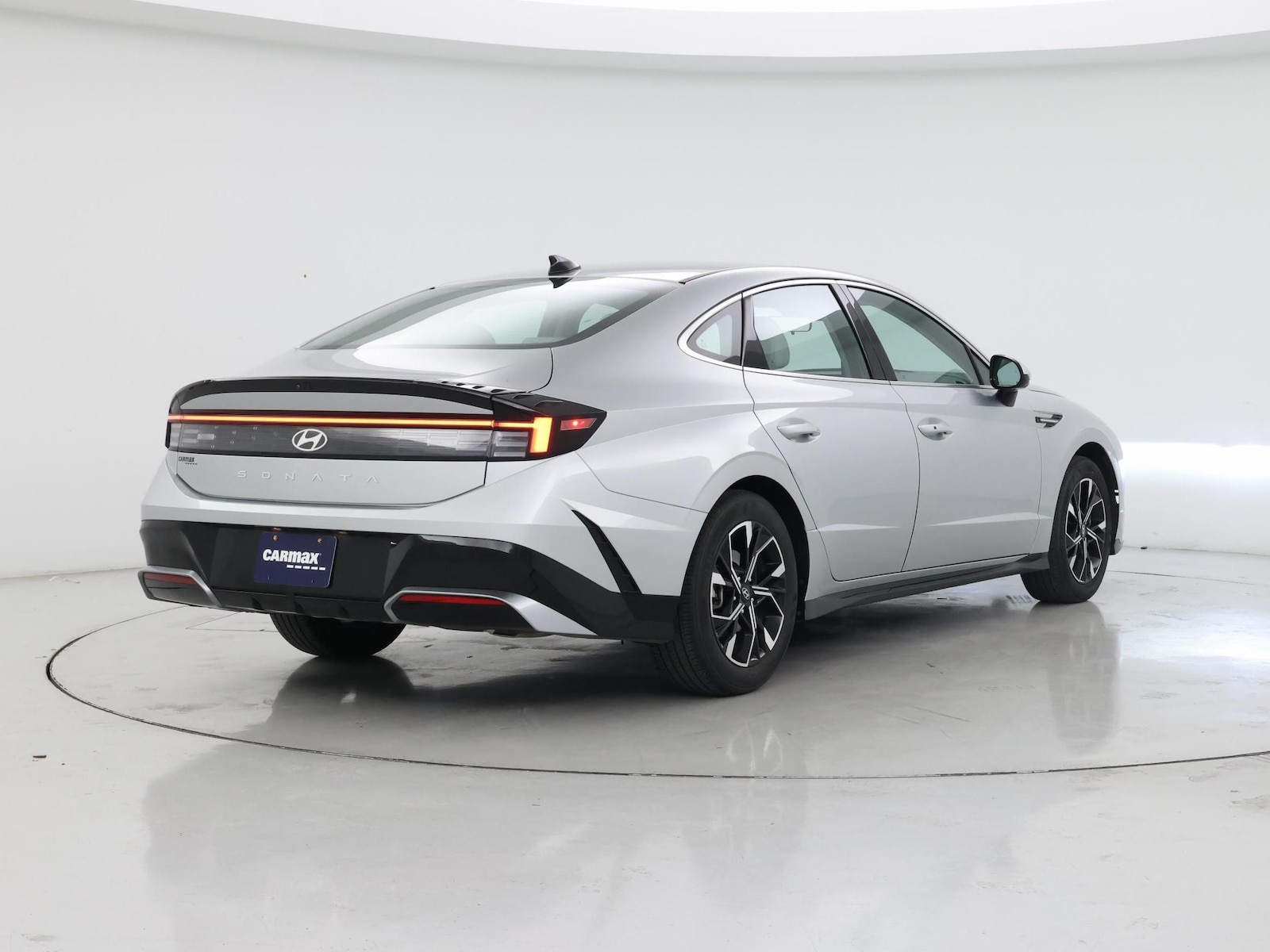 2025 Hyundai Sonata SEL - Photo 9