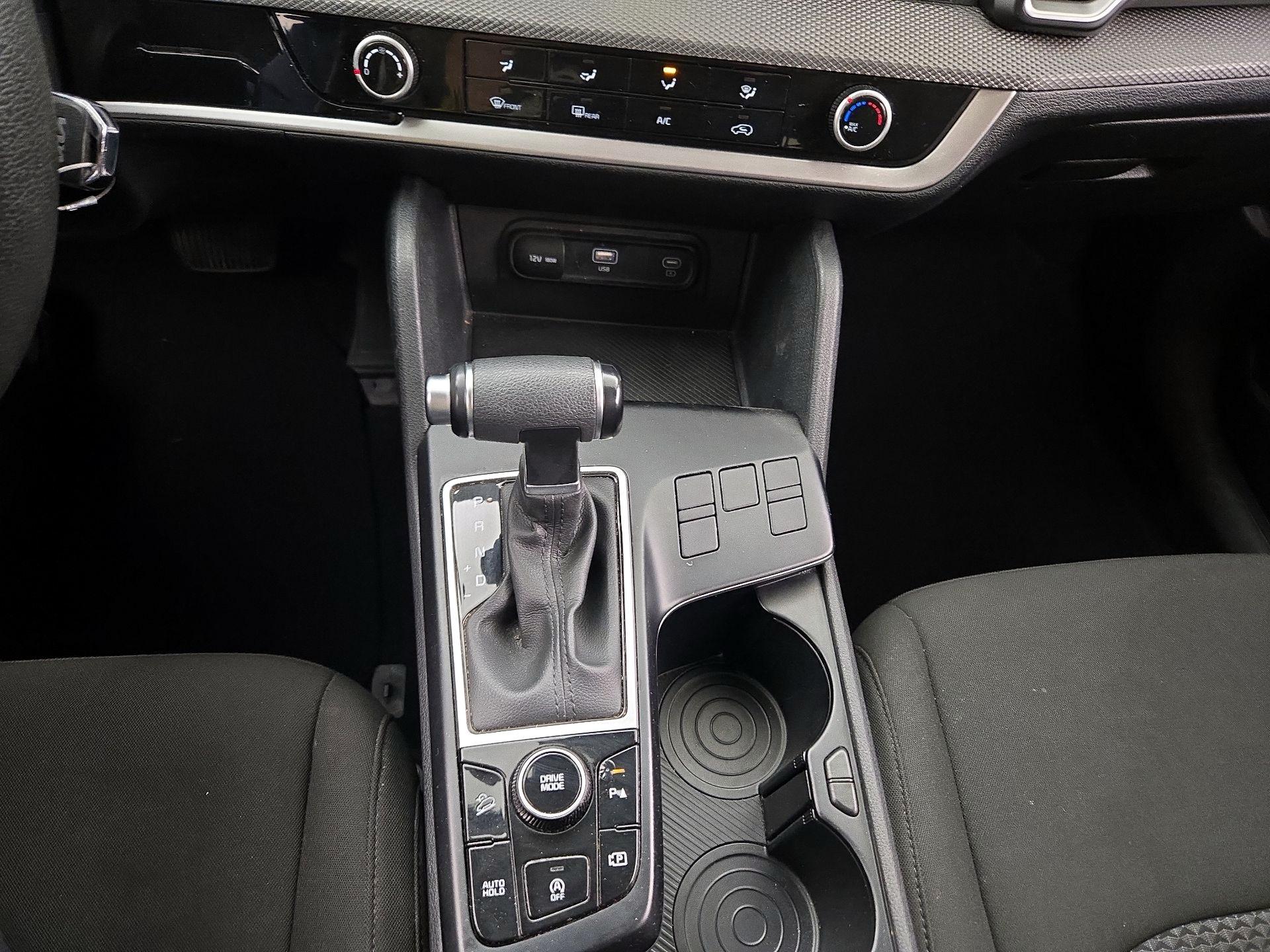 Thumbnail: 2025 Kia Sportage - 16