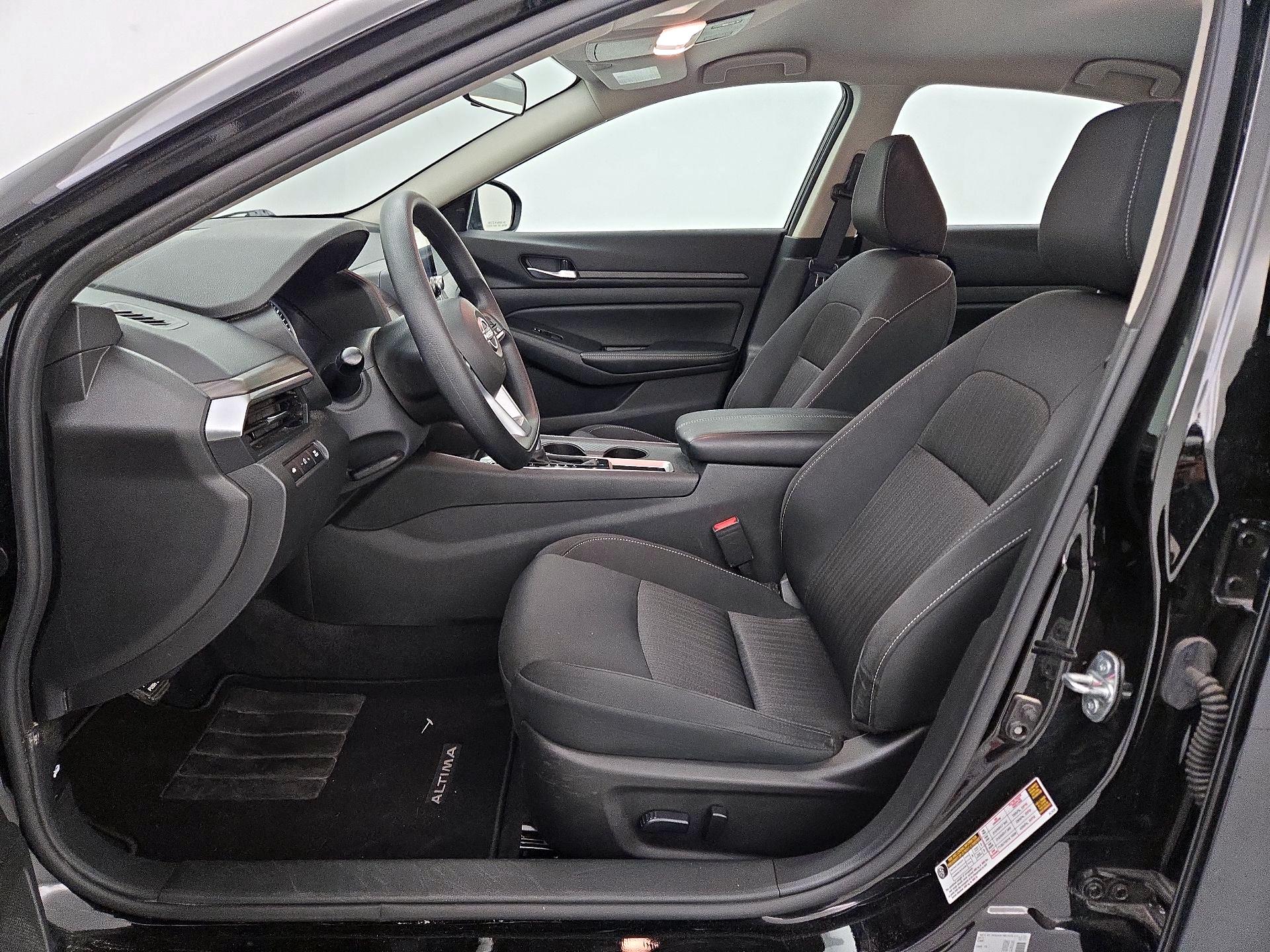 Thumbnail: 2025 Nissan Altima - 11