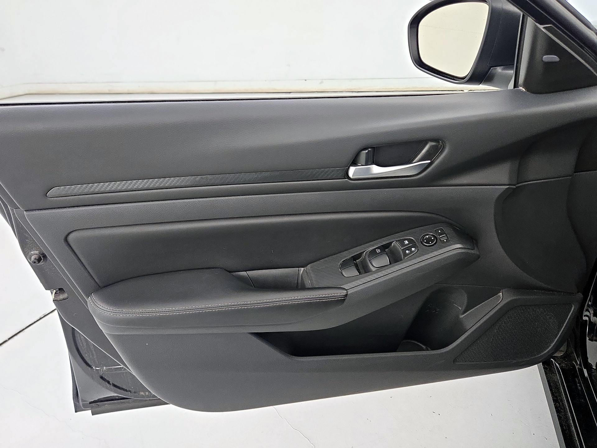 Thumbnail: 2025 Nissan Altima - 12