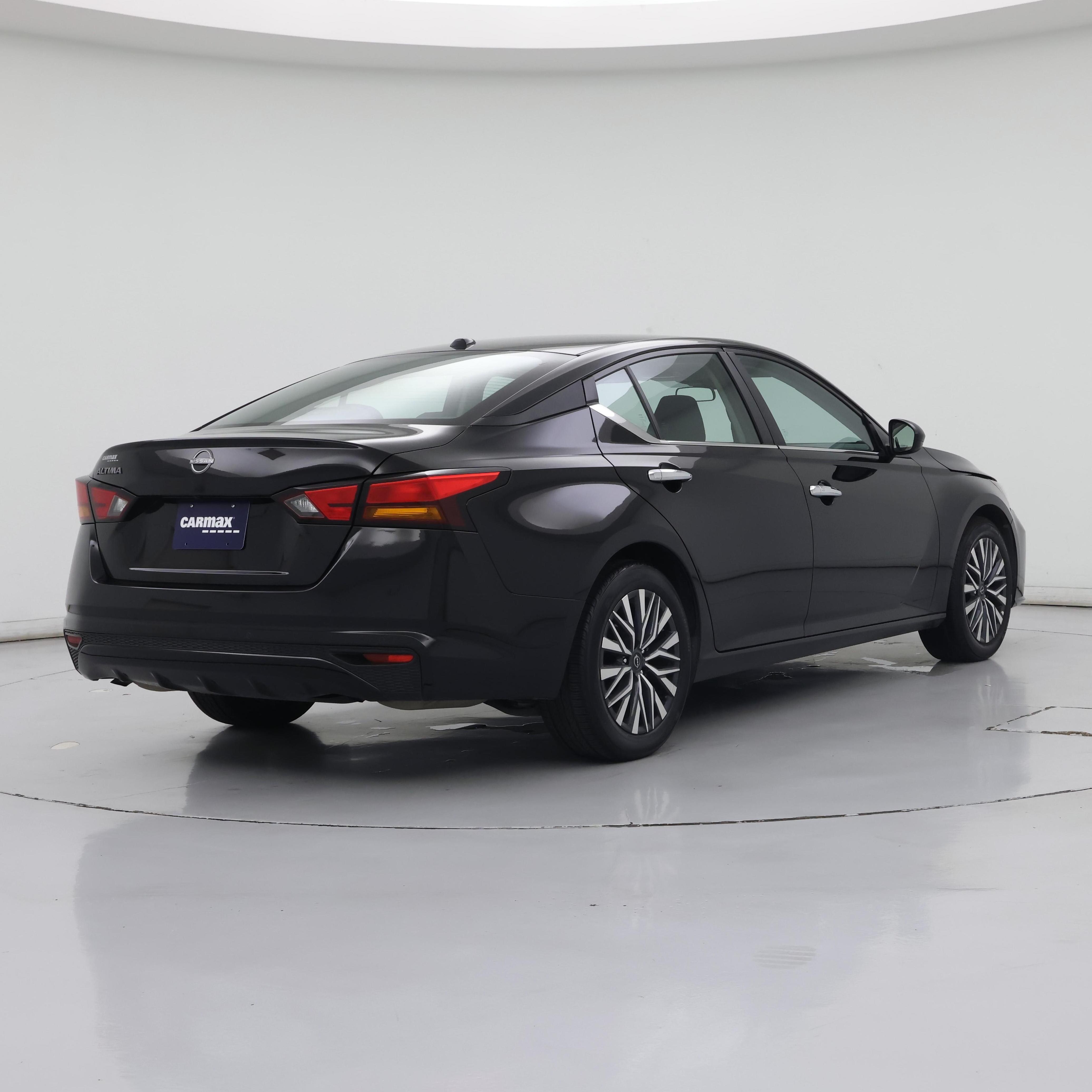 Thumbnail: 2025 Nissan Altima - 8