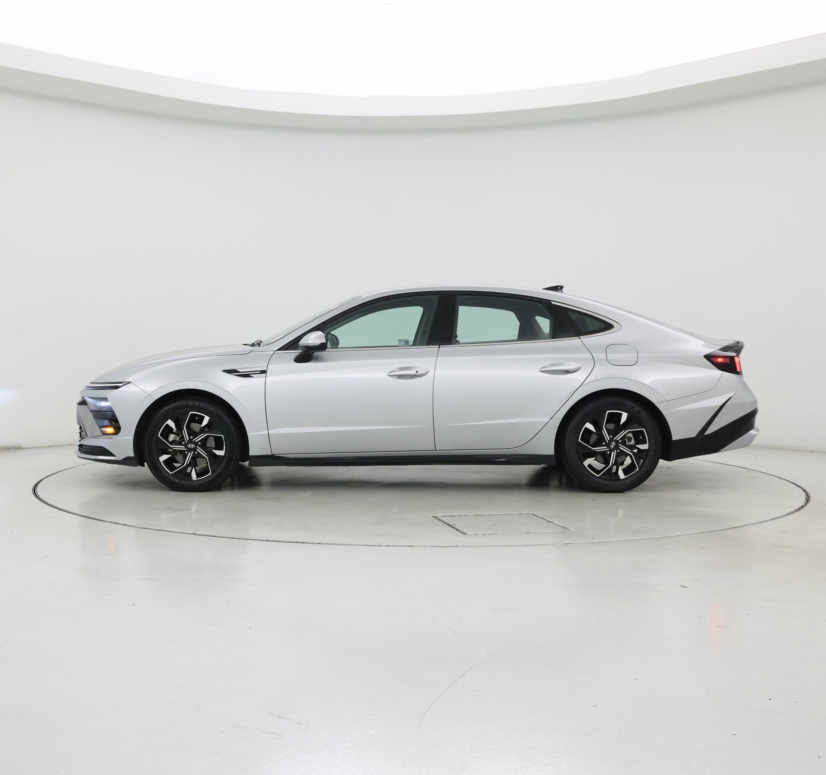 Thumbnail: 2025 Hyundai Sonata - 3