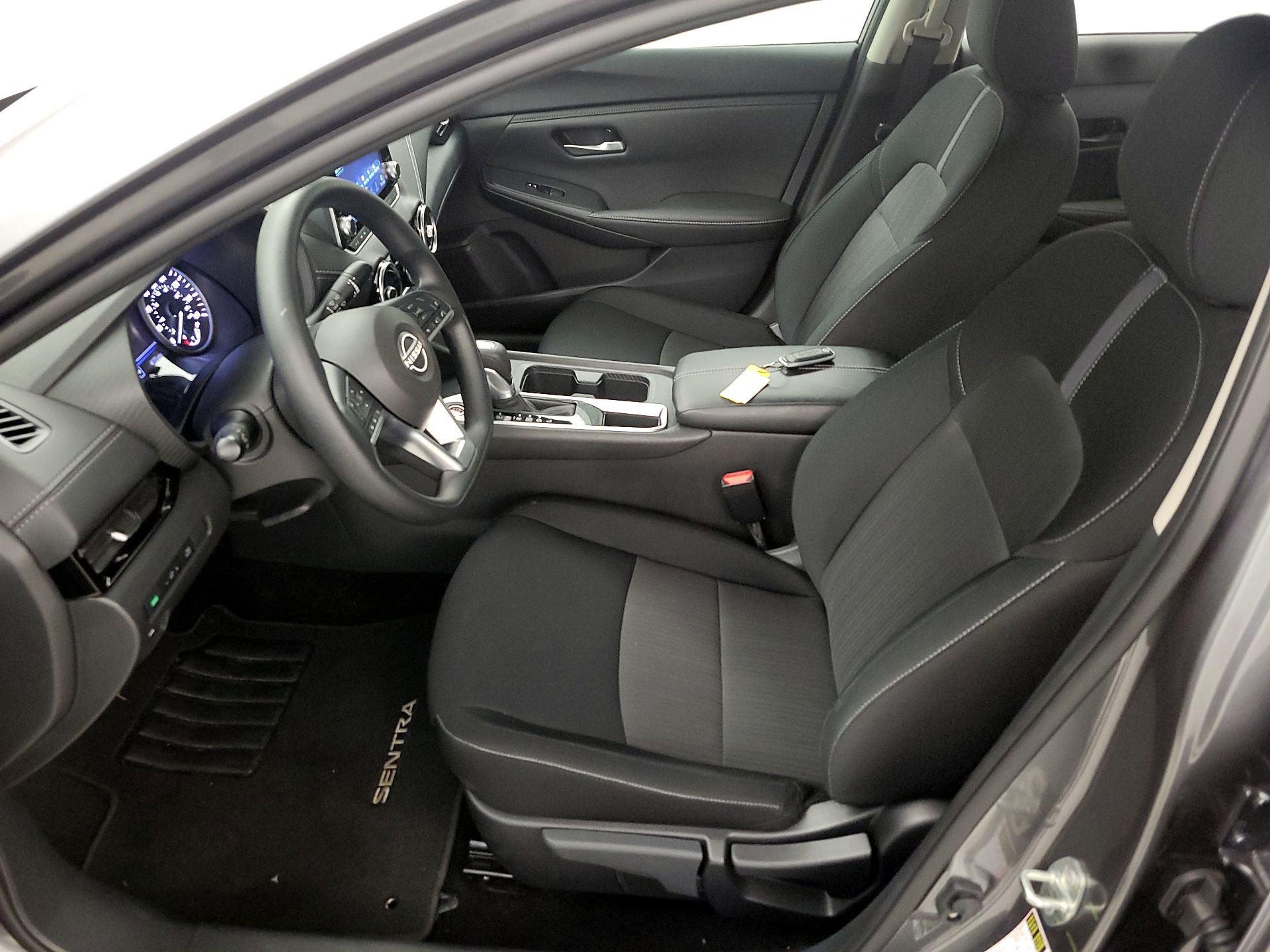 Thumbnail: 2025 Nissan Sentra - 11