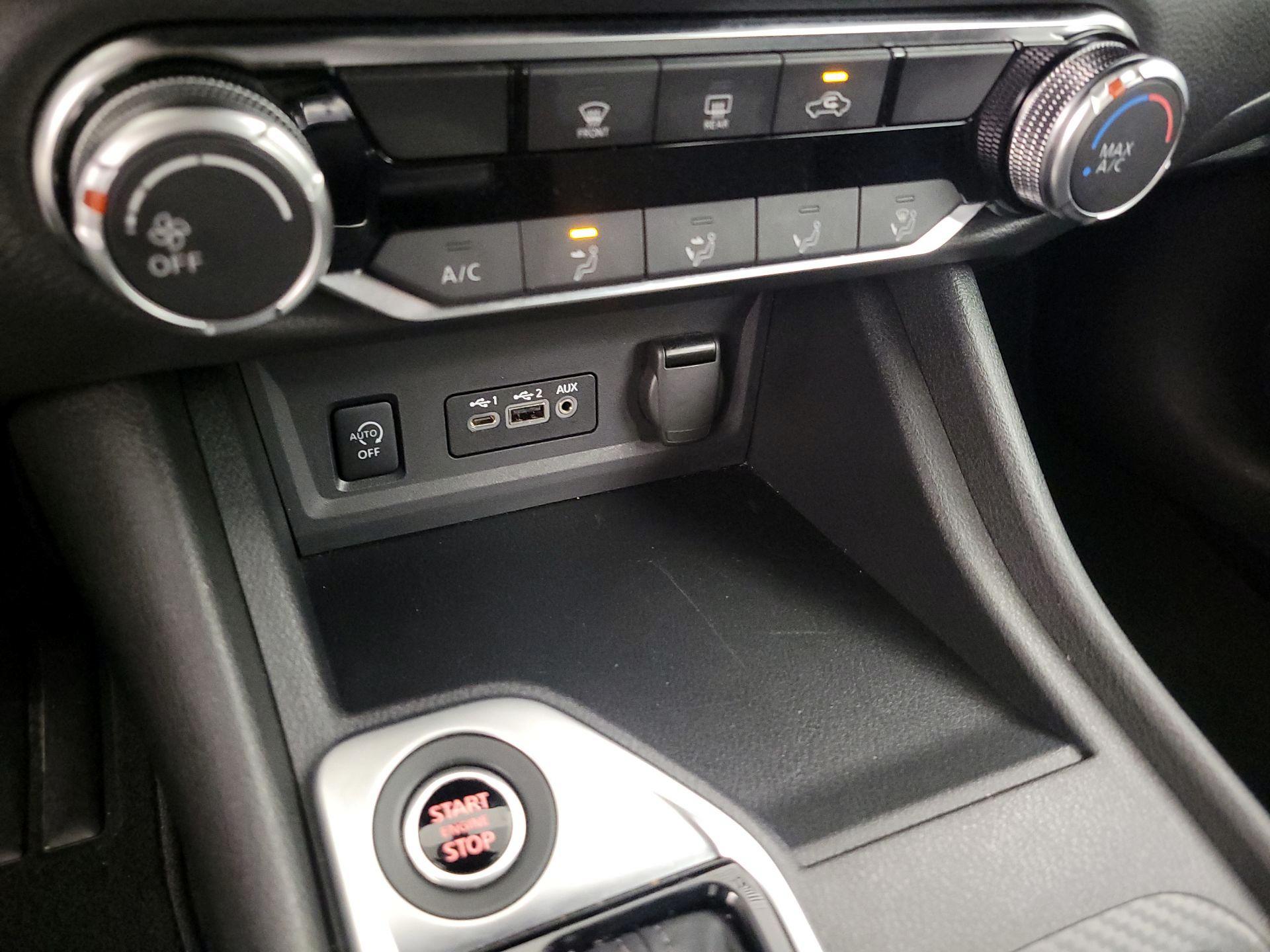 Thumbnail: 2025 Nissan Sentra - 16