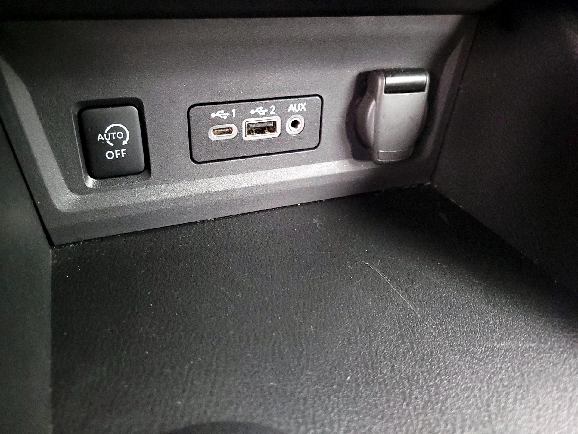 Thumbnail: 2025 Nissan Sentra - 18