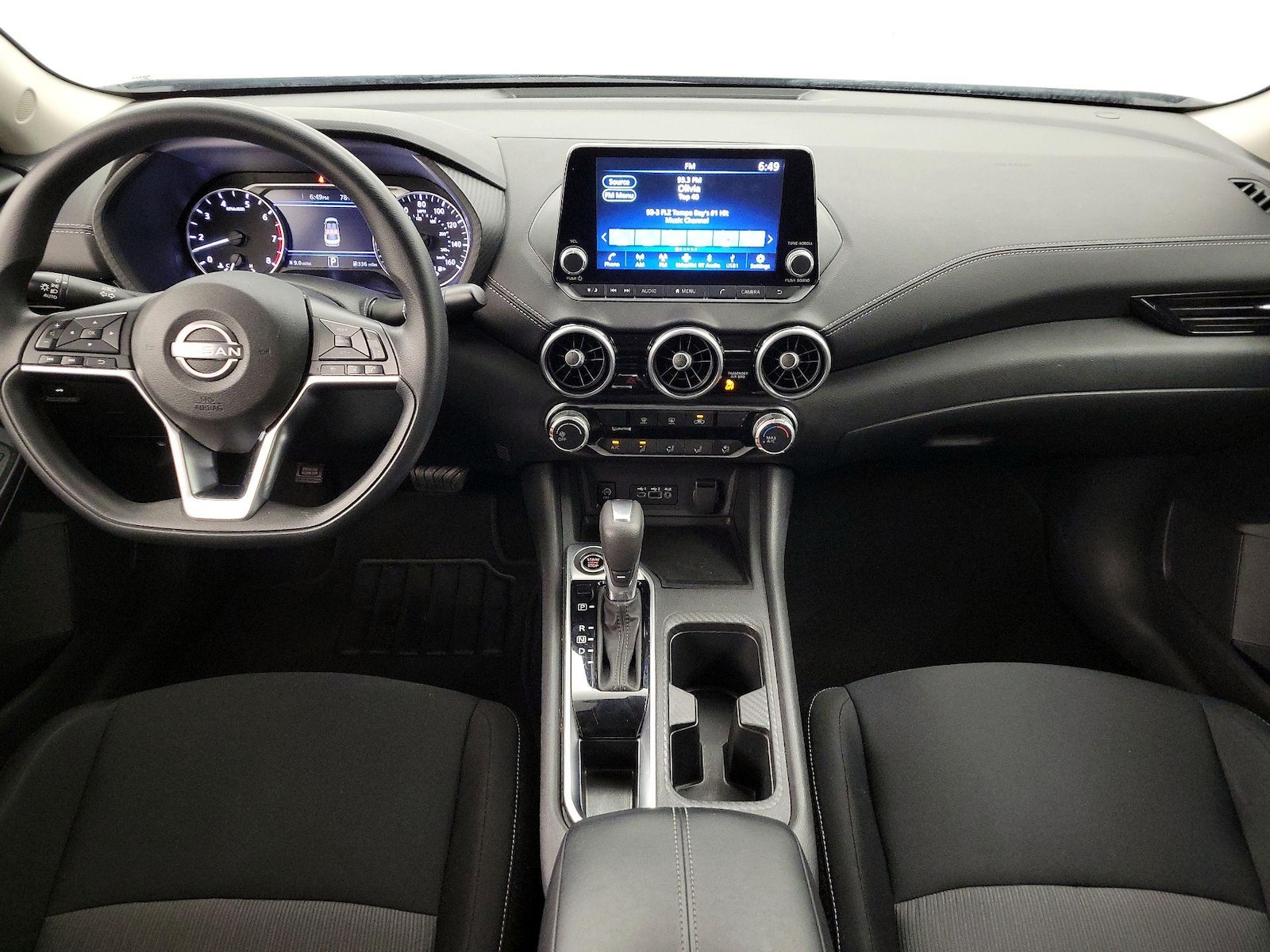 2025 Nissan Sentra SV - Photo 10