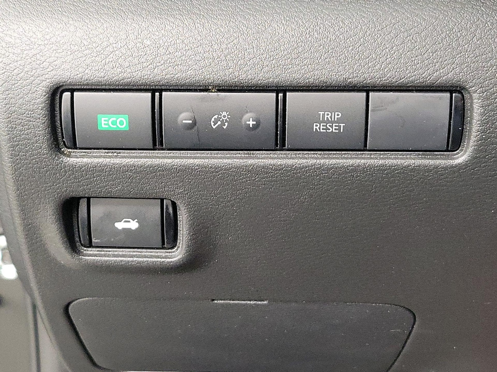 2025 Nissan Sentra SV - Photo 14