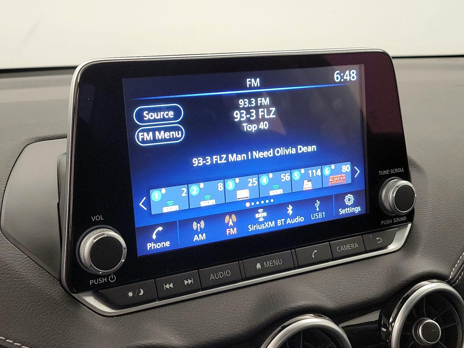 2025 Nissan Sentra SV - Photo 16