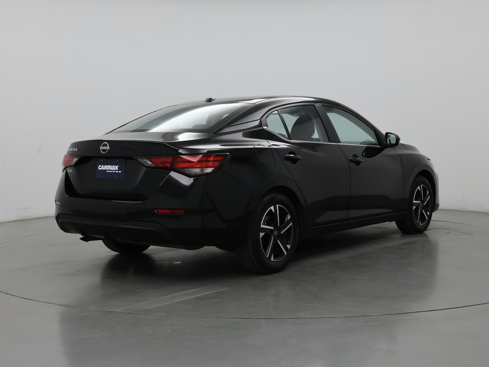 2025 Nissan Sentra SV - Photo 9