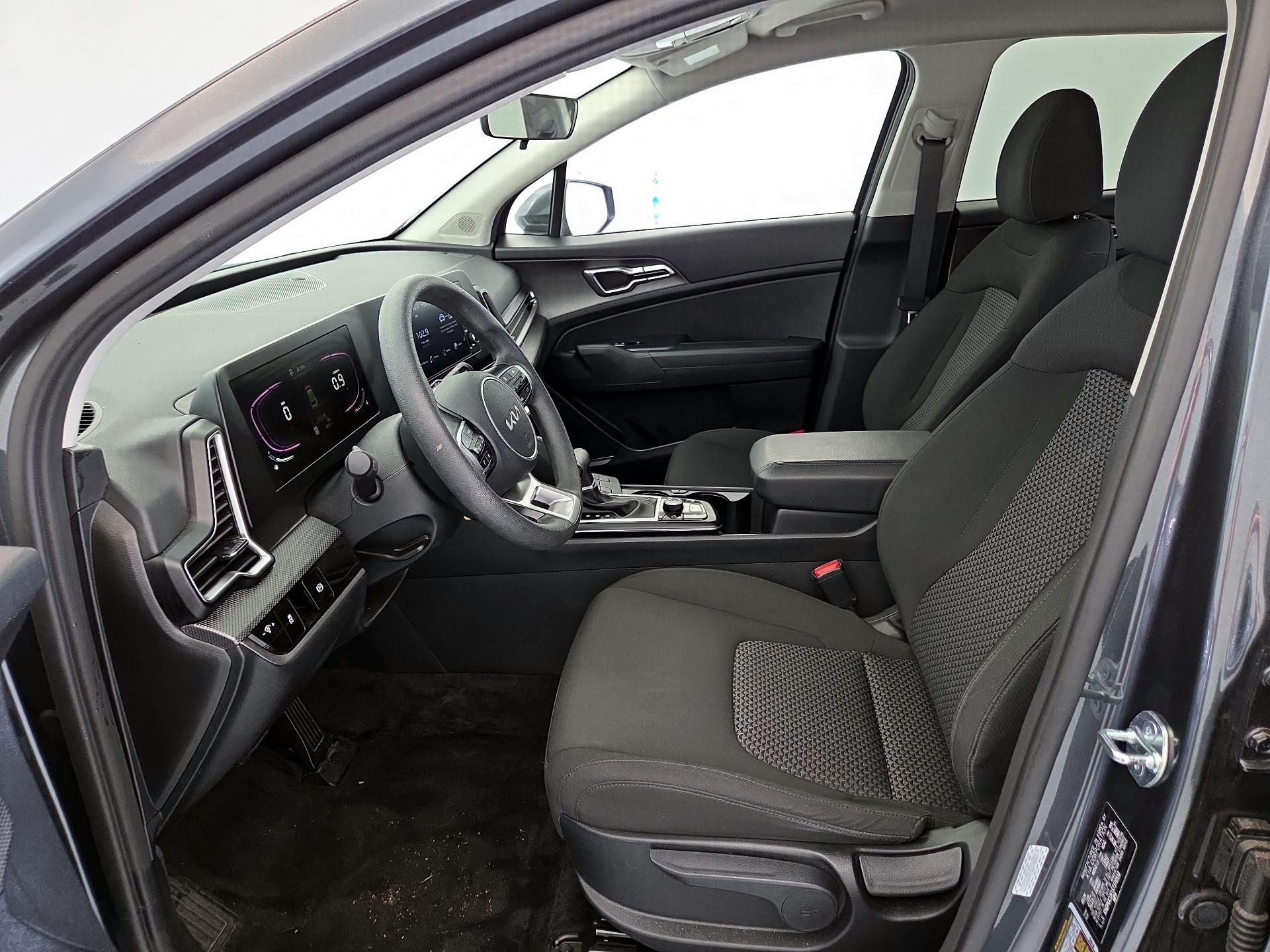 Thumbnail: 2025 Kia Sportage - 11