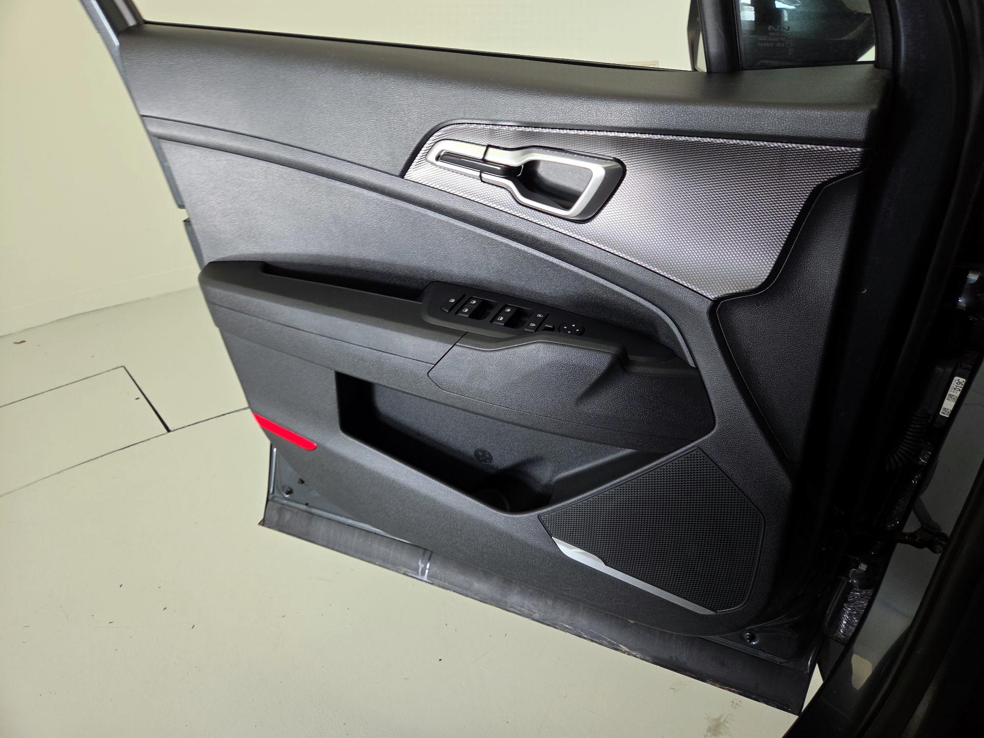 Thumbnail: 2025 Kia Sportage - 12