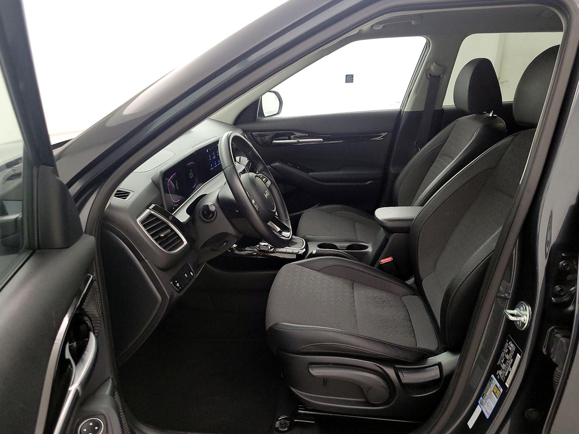 Thumbnail: 2025 Kia Seltos - 11