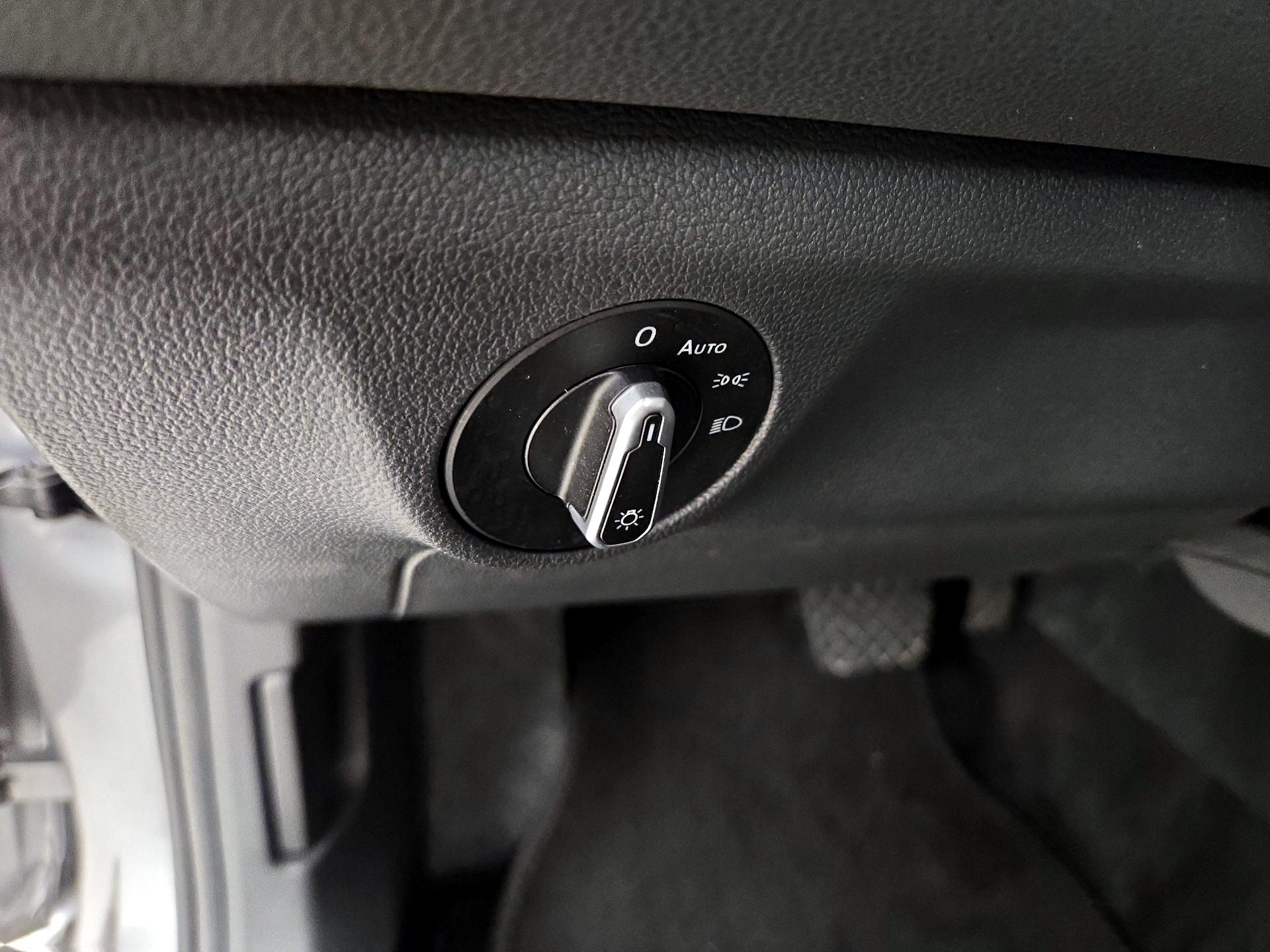 Thumbnail: 2025 Volkswagen Jetta - 13