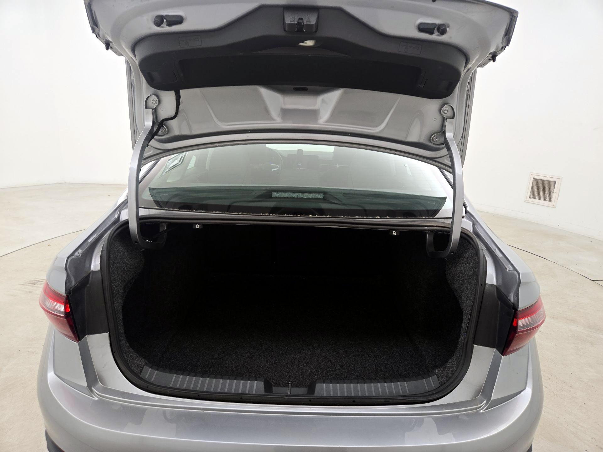 Thumbnail: 2025 Volkswagen Jetta - 20