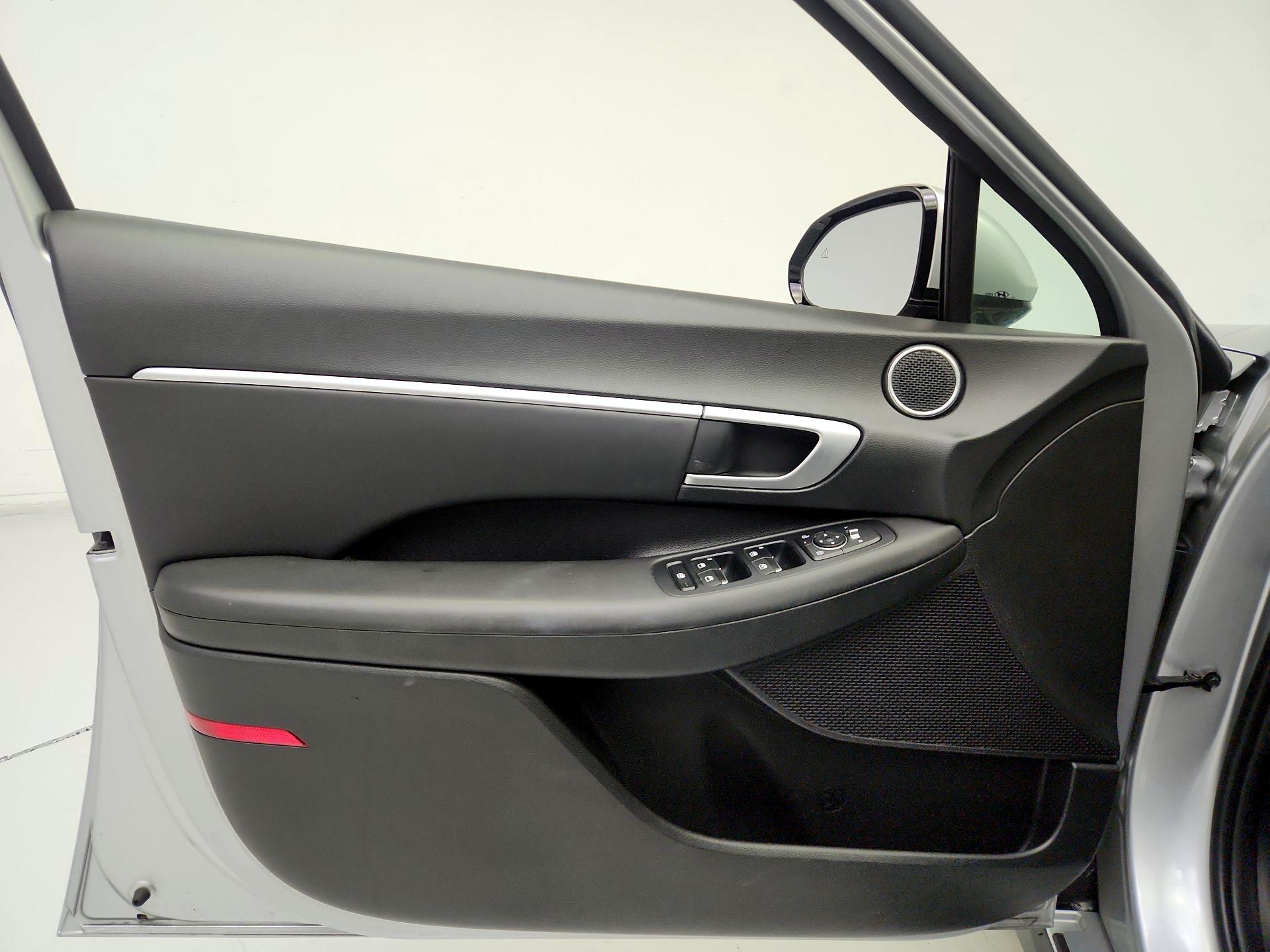 Thumbnail: 2025 Hyundai Sonata - 12