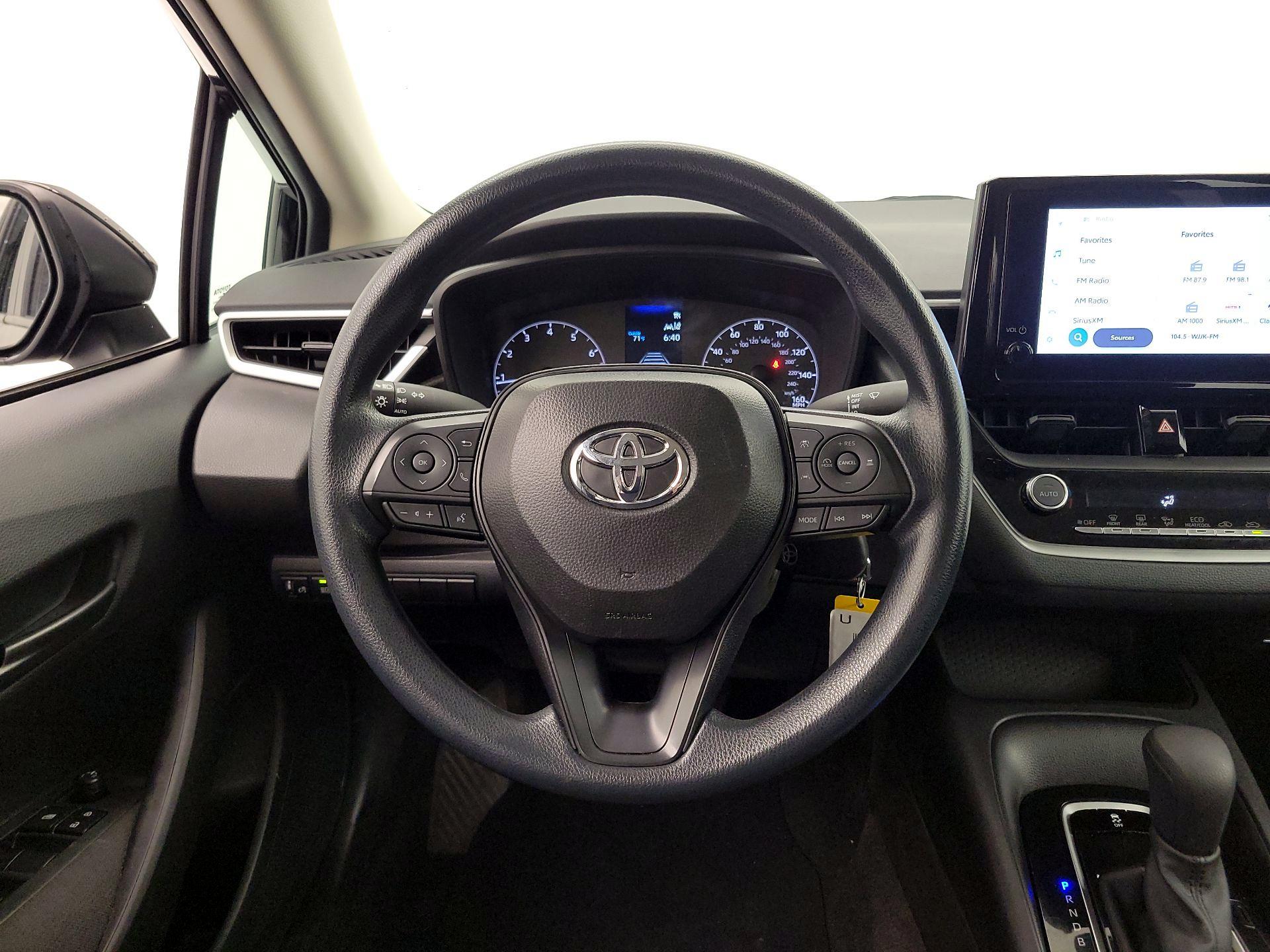 Thumbnail: 2025 Toyota Corolla - 10