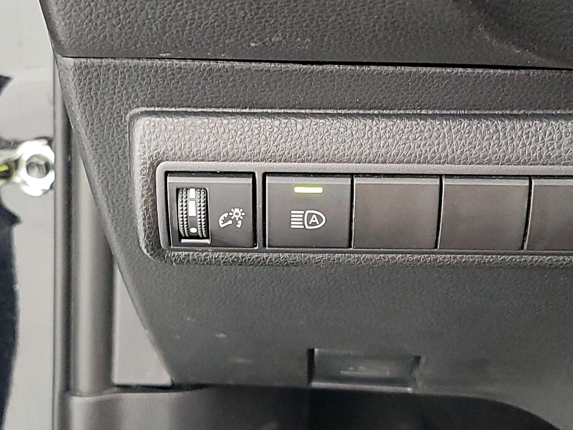 Thumbnail: 2025 Toyota Corolla - 13