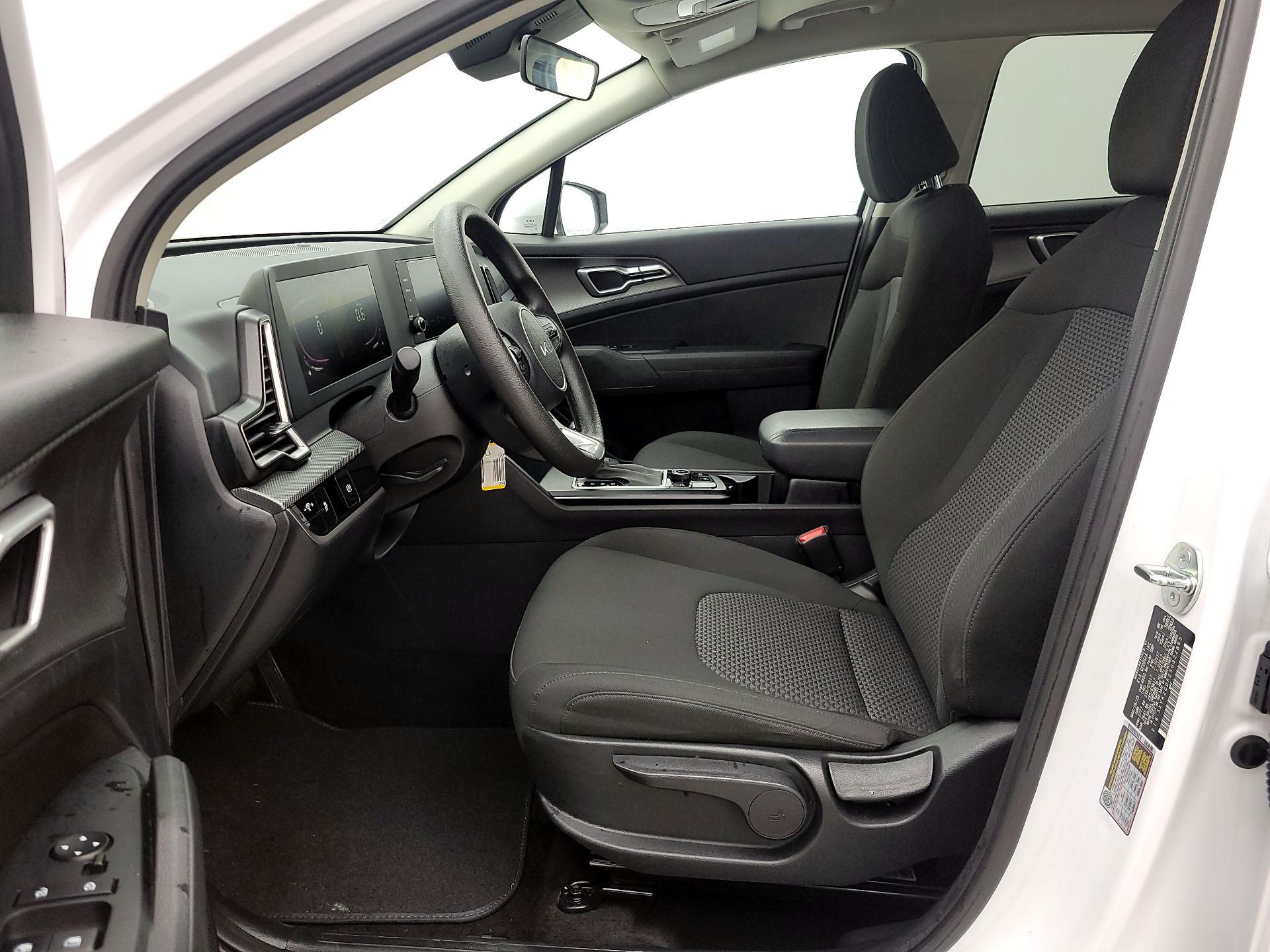 Thumbnail: 2025 Kia Sportage - 11