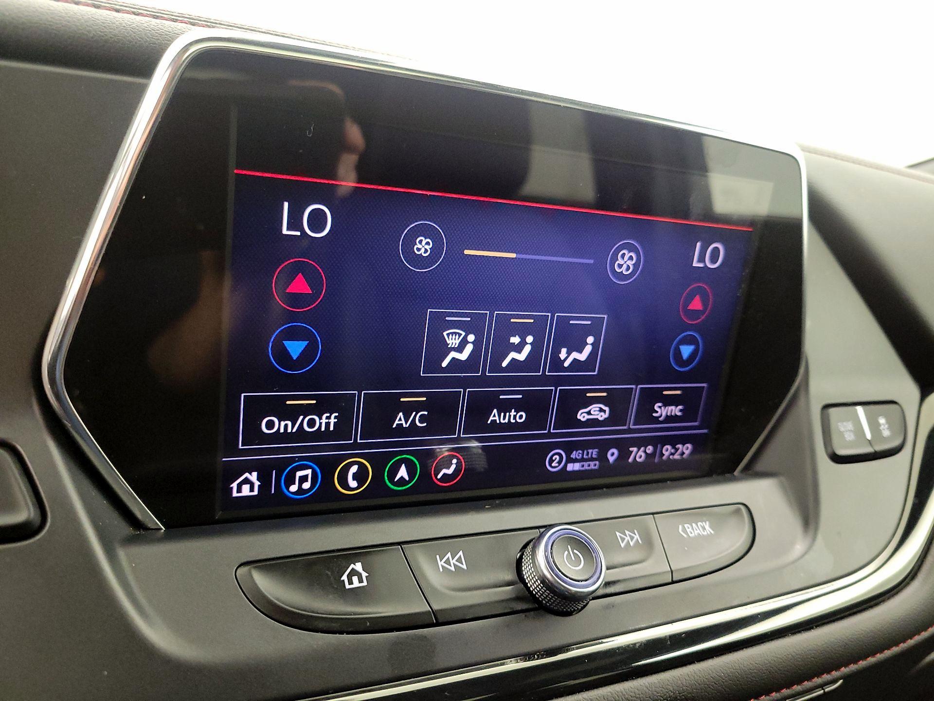 Thumbnail: 2022 Chevrolet Blazer - 17