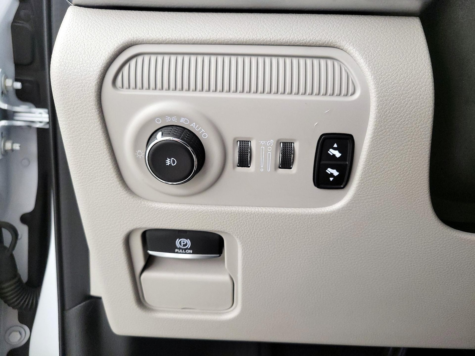 2023 Jeep Grand Wagoneer L Series I - Photo 14