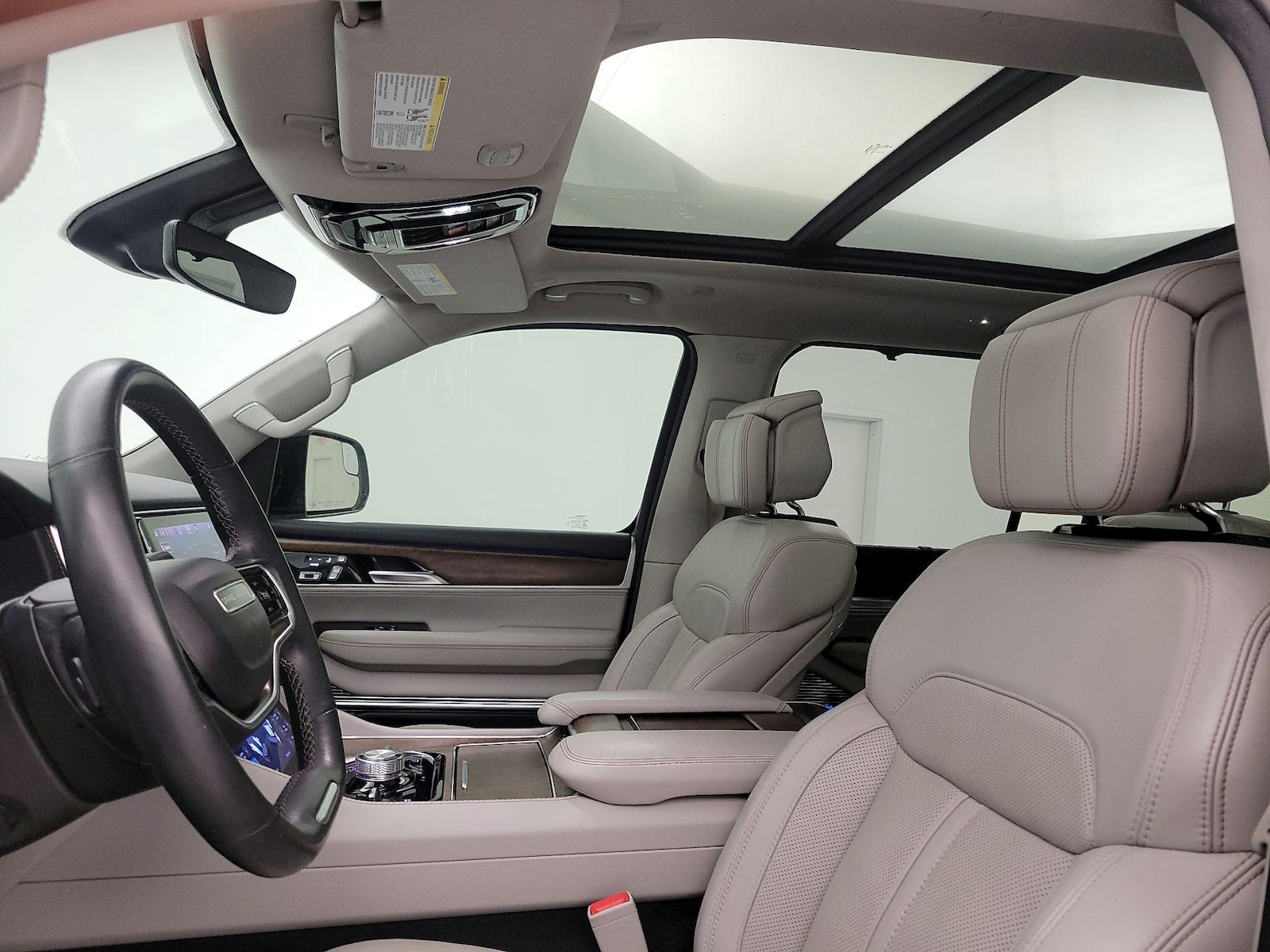 2023 Jeep Grand Wagoneer L Series I - Photo 21