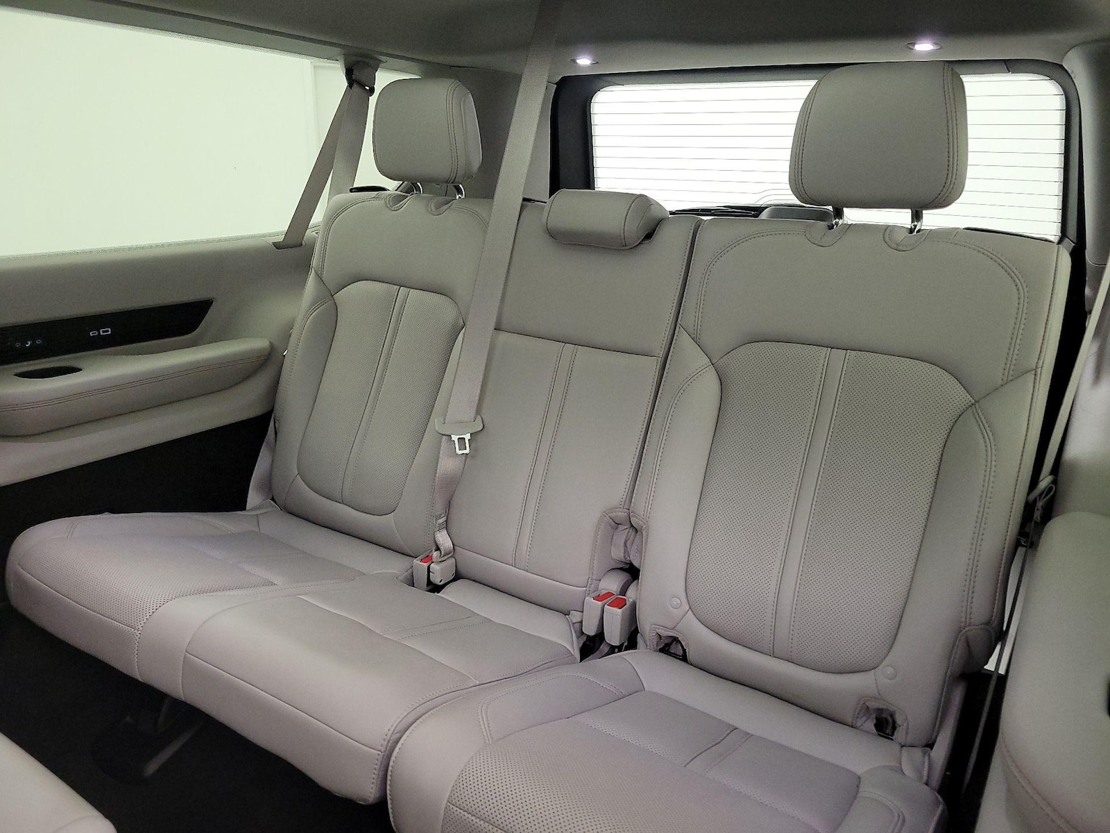 2023 Jeep Grand Wagoneer L Series I - Photo 23