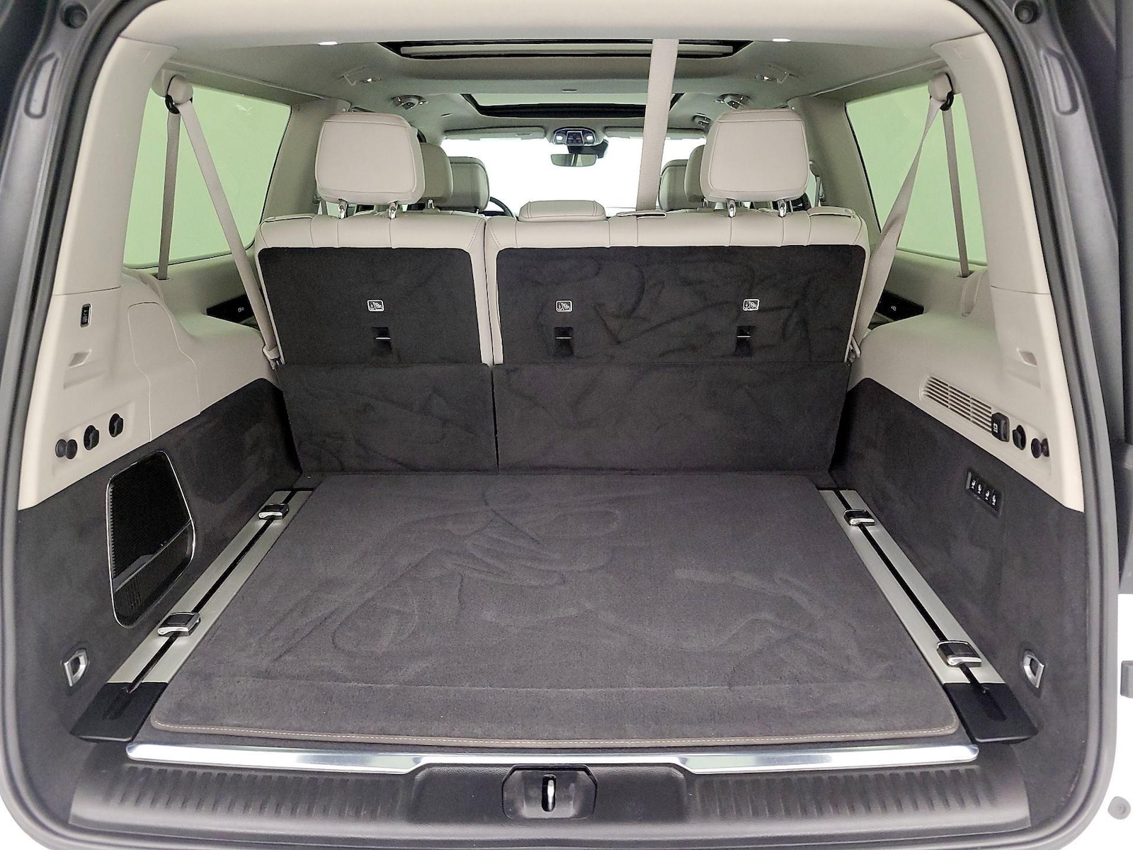 2023 Jeep Grand Wagoneer L Series I - Photo 24