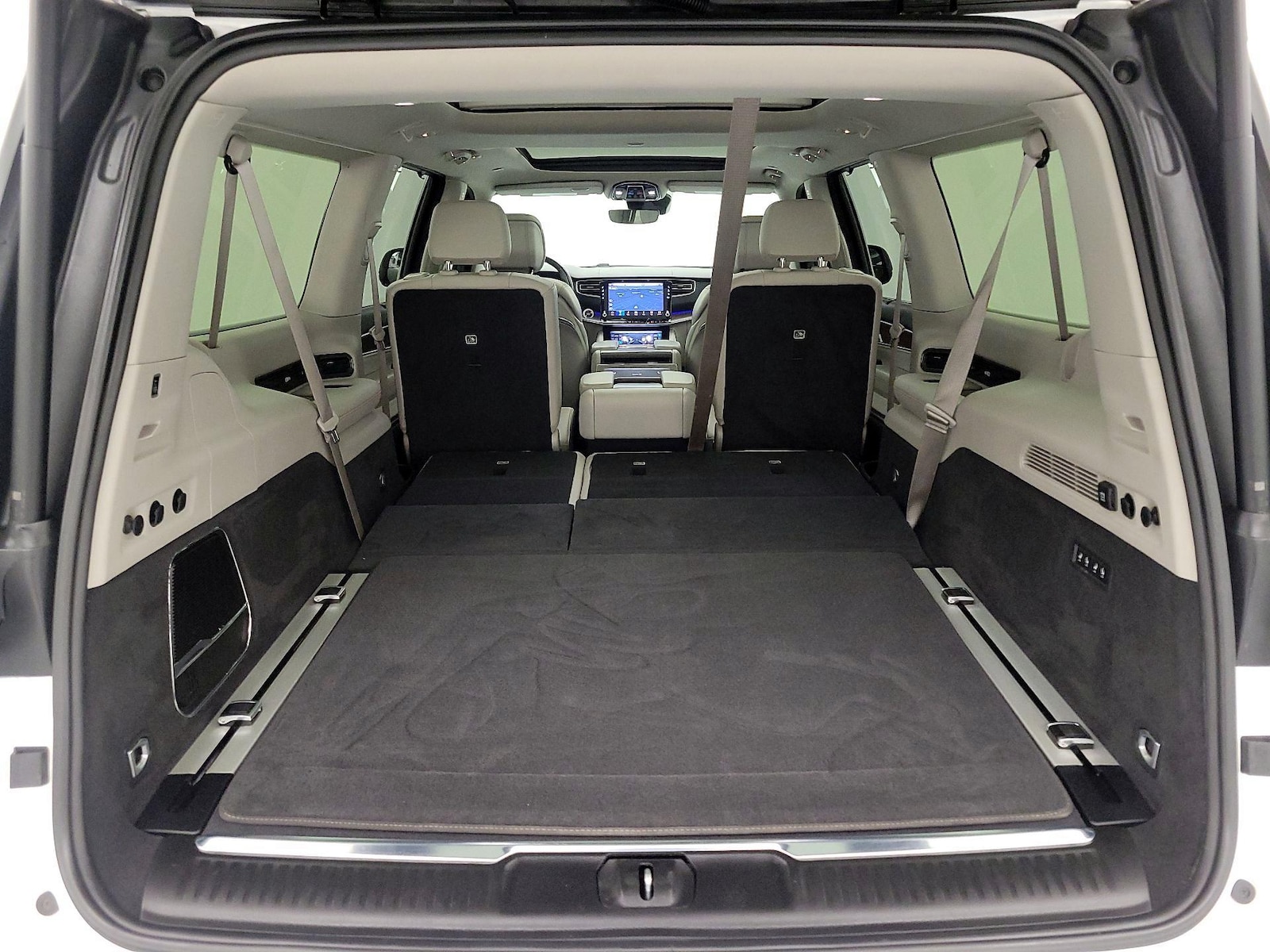 2023 Jeep Grand Wagoneer L Series I - Photo 25