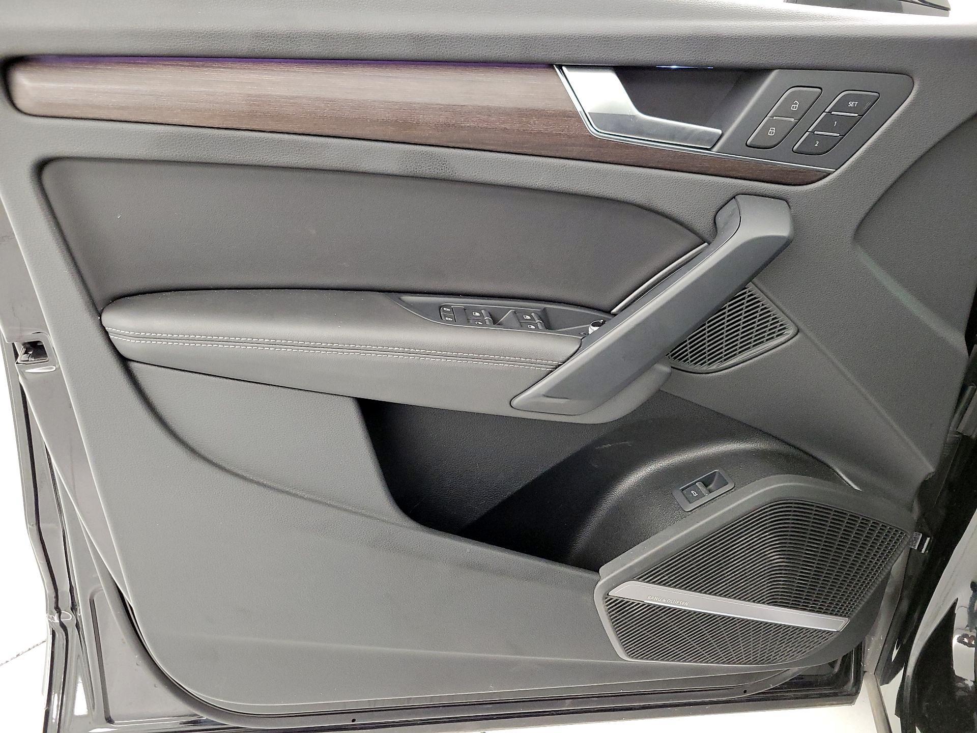Thumbnail: 2023 Audi Q5 - 12