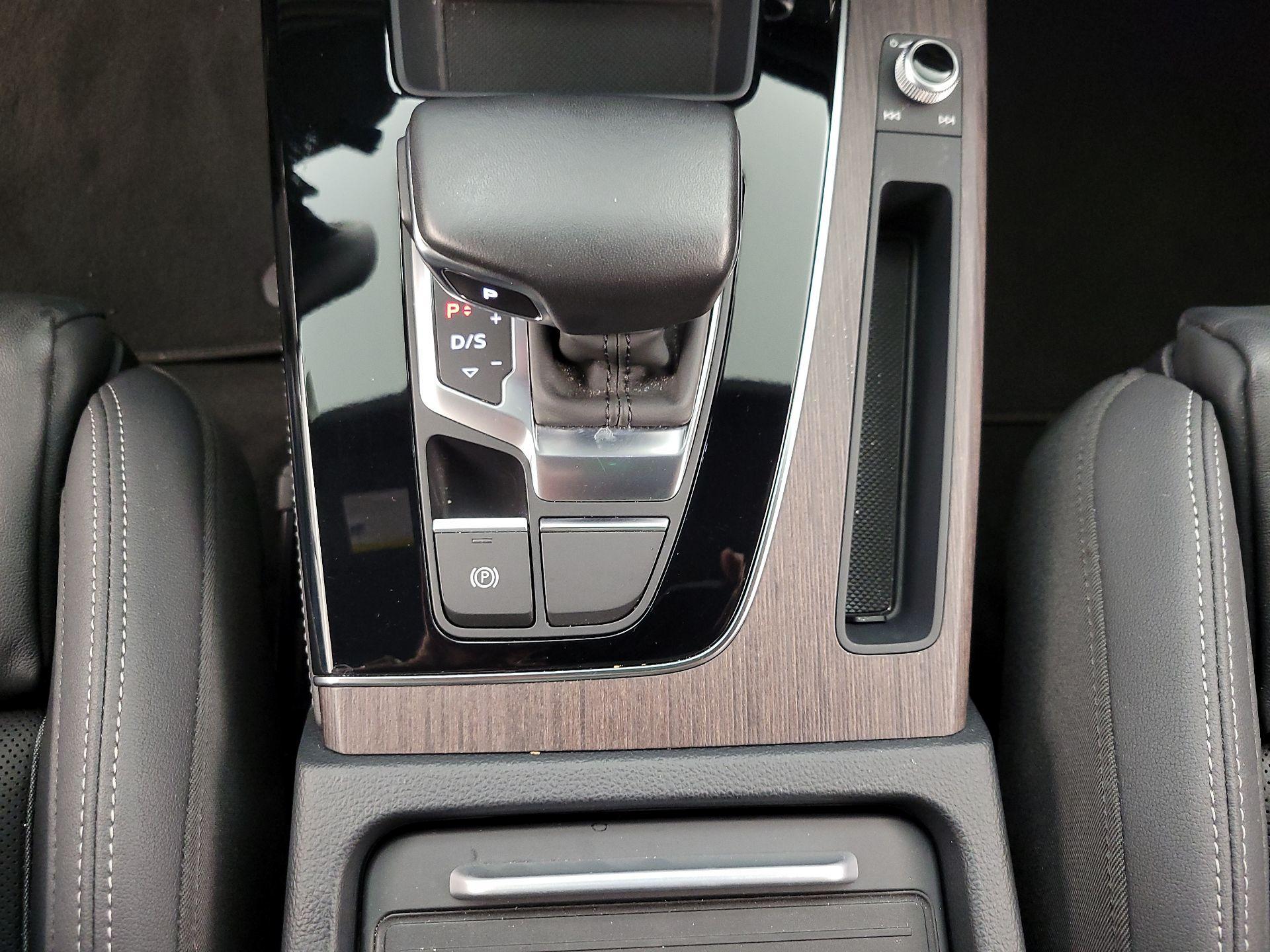 Thumbnail: 2023 Audi Q5 - 18