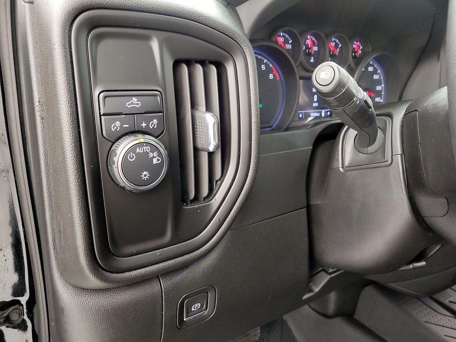 Thumbnail: 2023 Chevrolet Silverado 1500 - 13