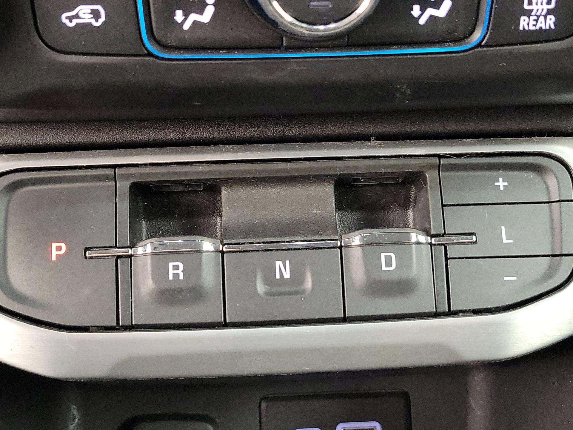 Thumbnail: 2023 GMC Acadia - 17