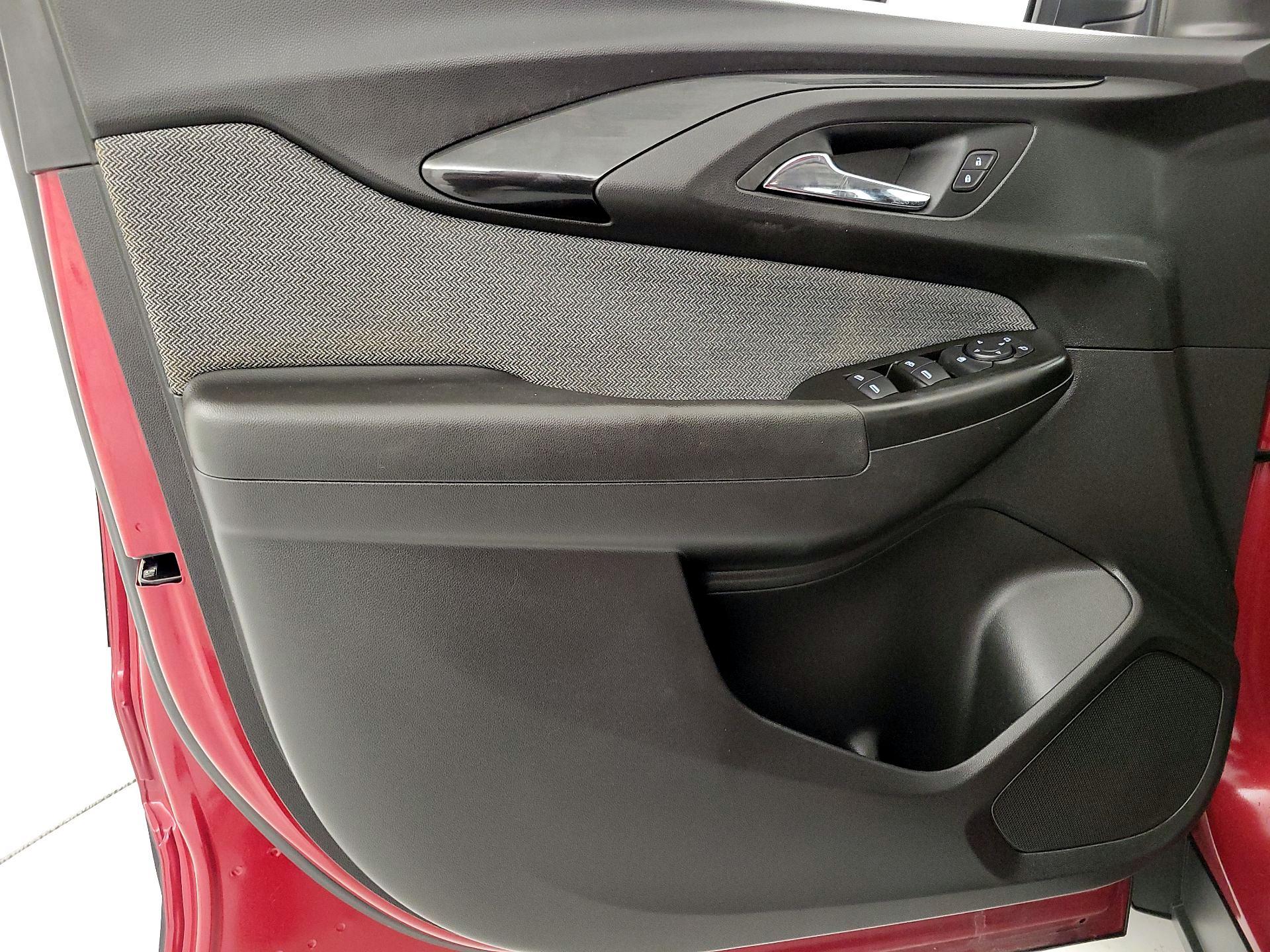 Thumbnail: 2021 Chevrolet TrailBlazer - 12