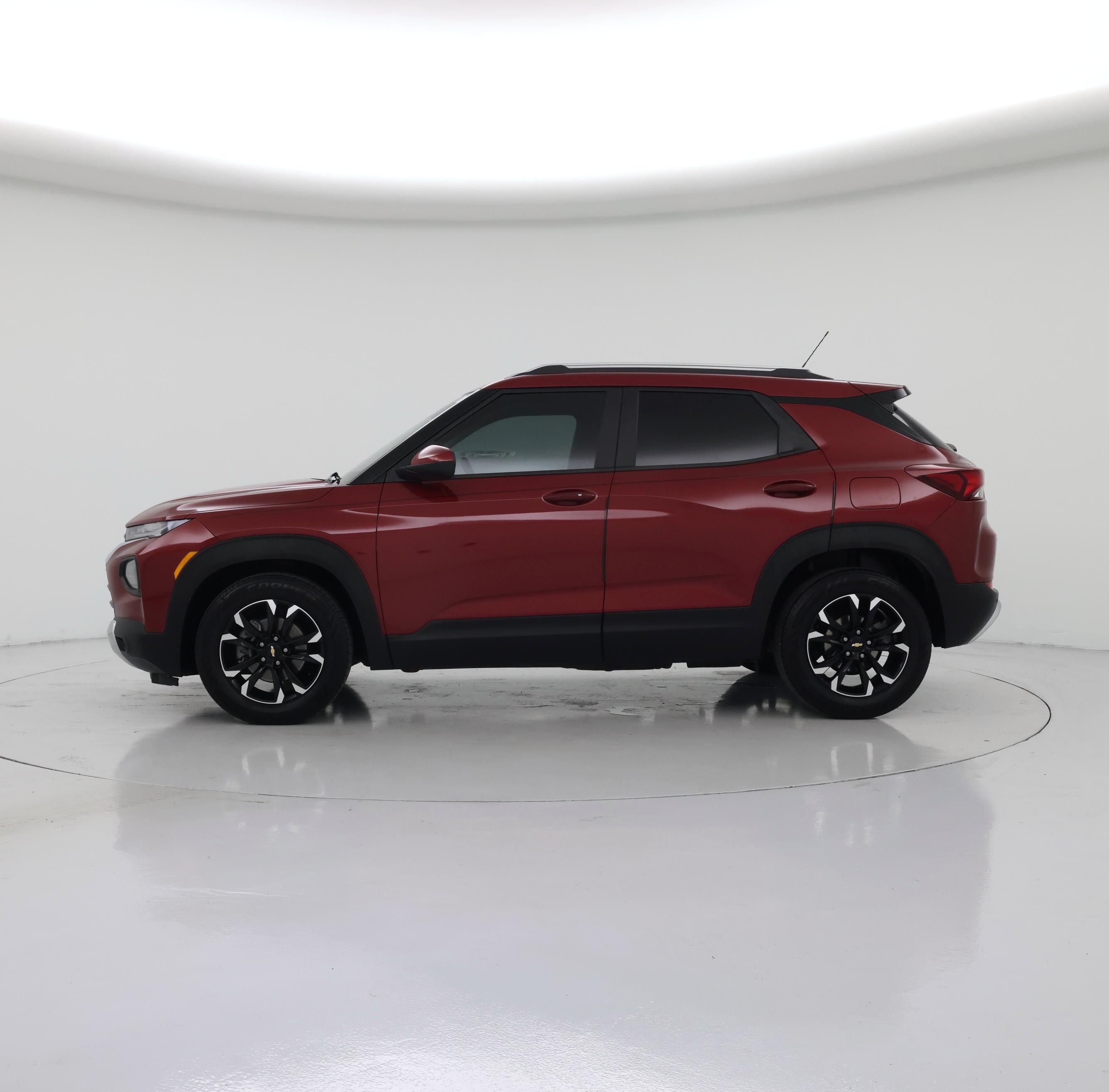 Thumbnail: 2021 Chevrolet TrailBlazer - 3