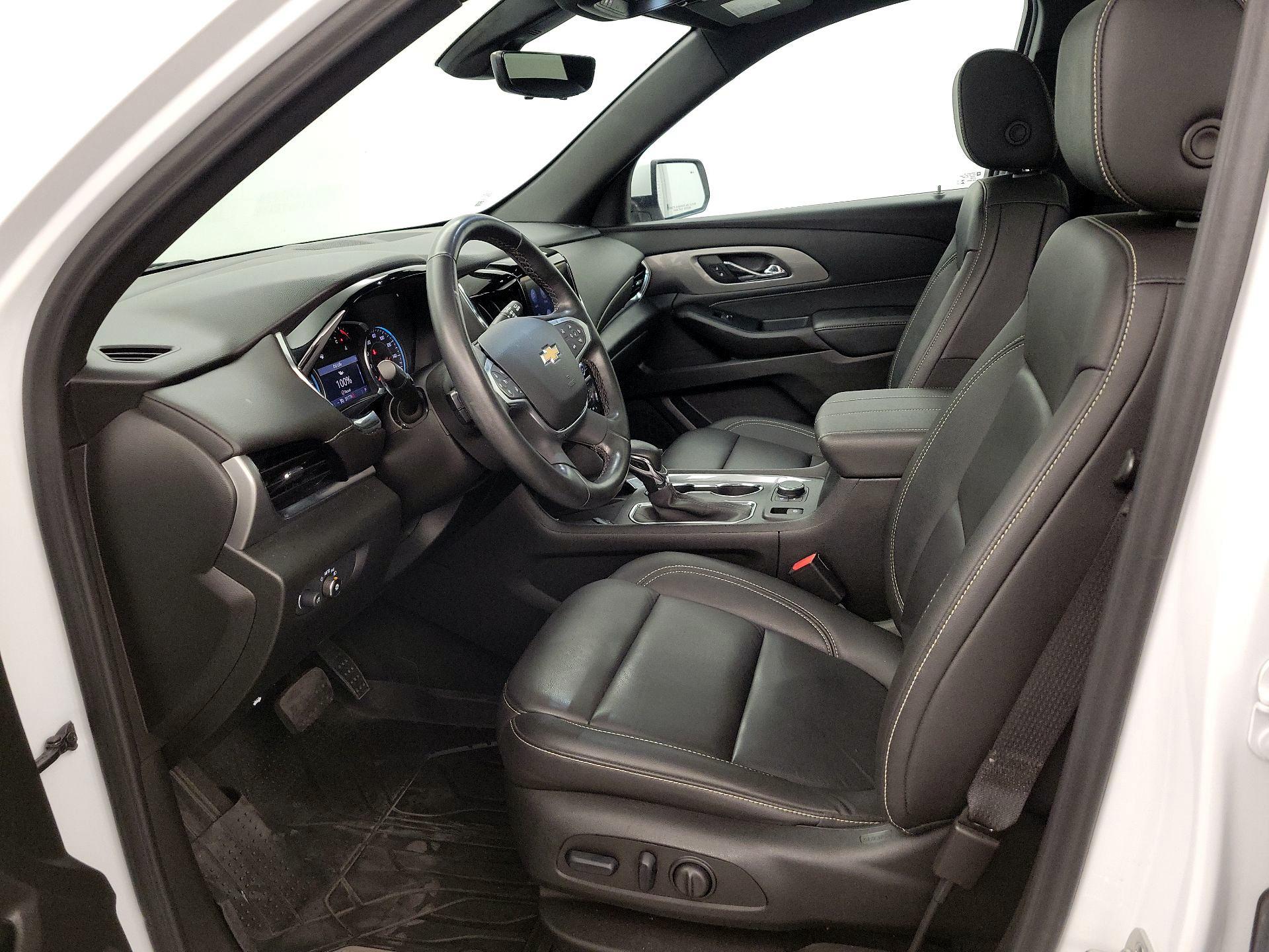 Thumbnail: 2023 Chevrolet Traverse - 11