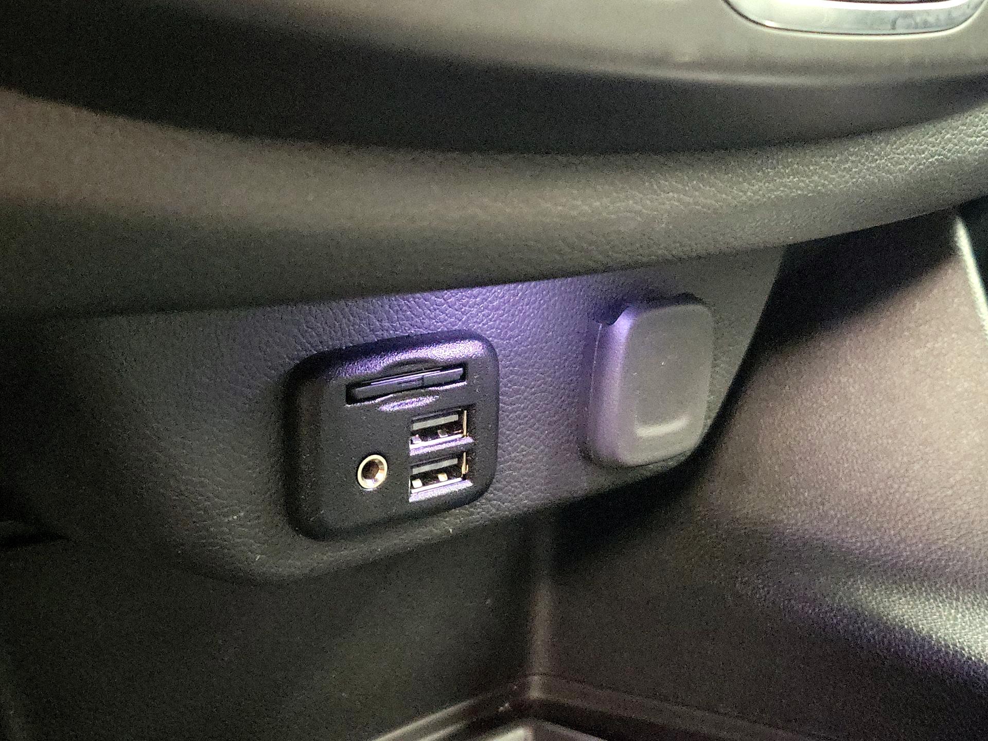 Thumbnail: 2023 Chevrolet Traverse - 19