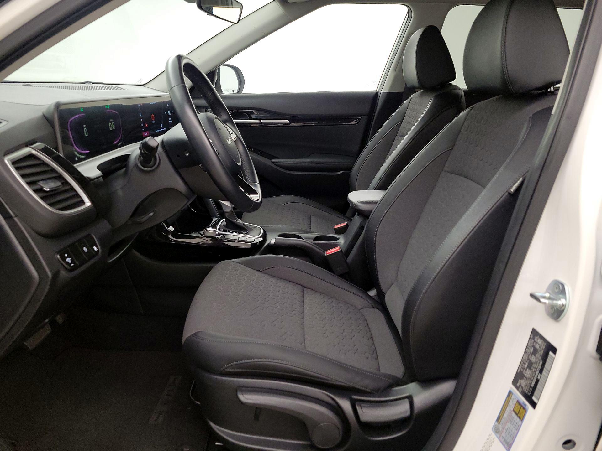 Thumbnail: 2025 Kia Seltos - 11