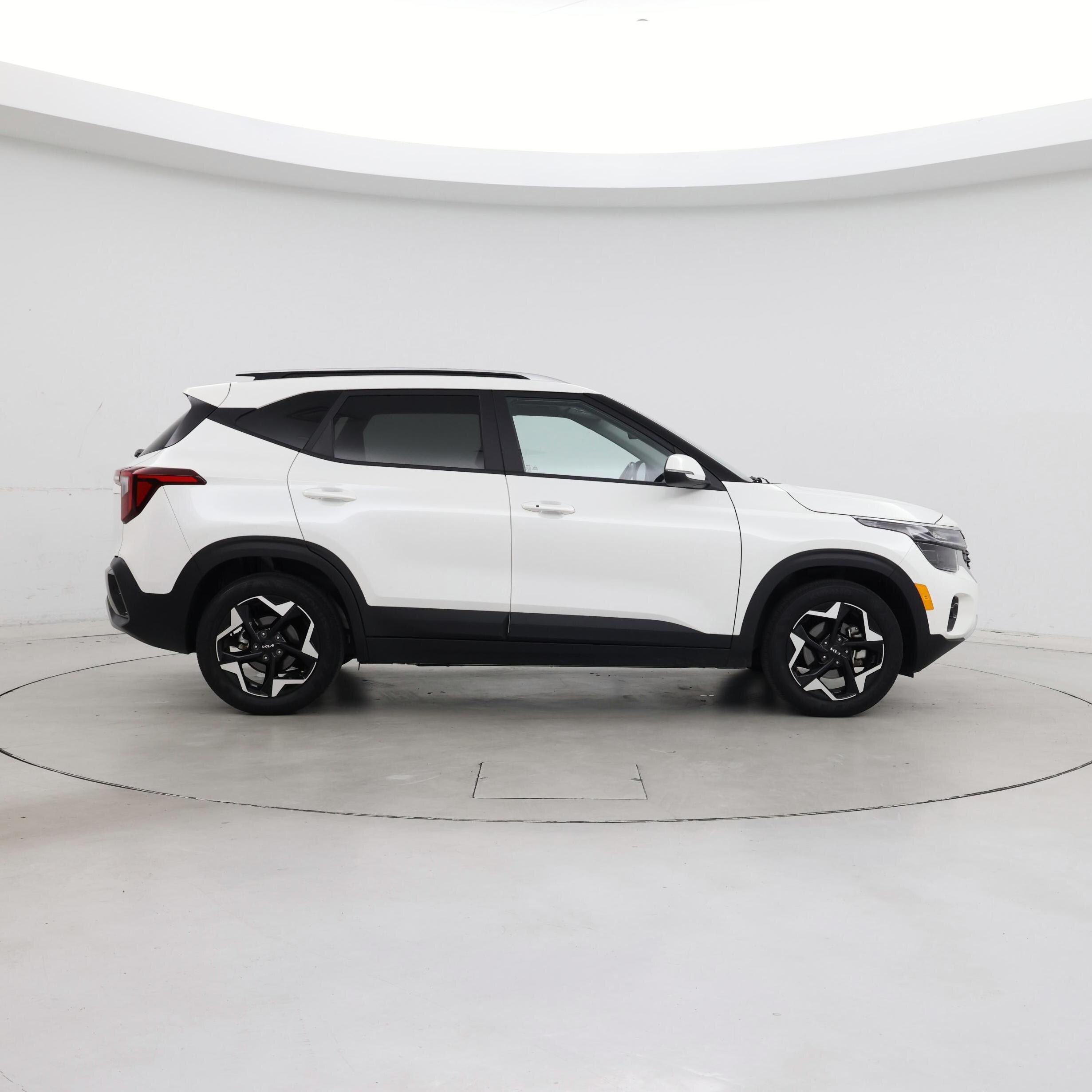 Thumbnail: 2025 Kia Seltos - 7