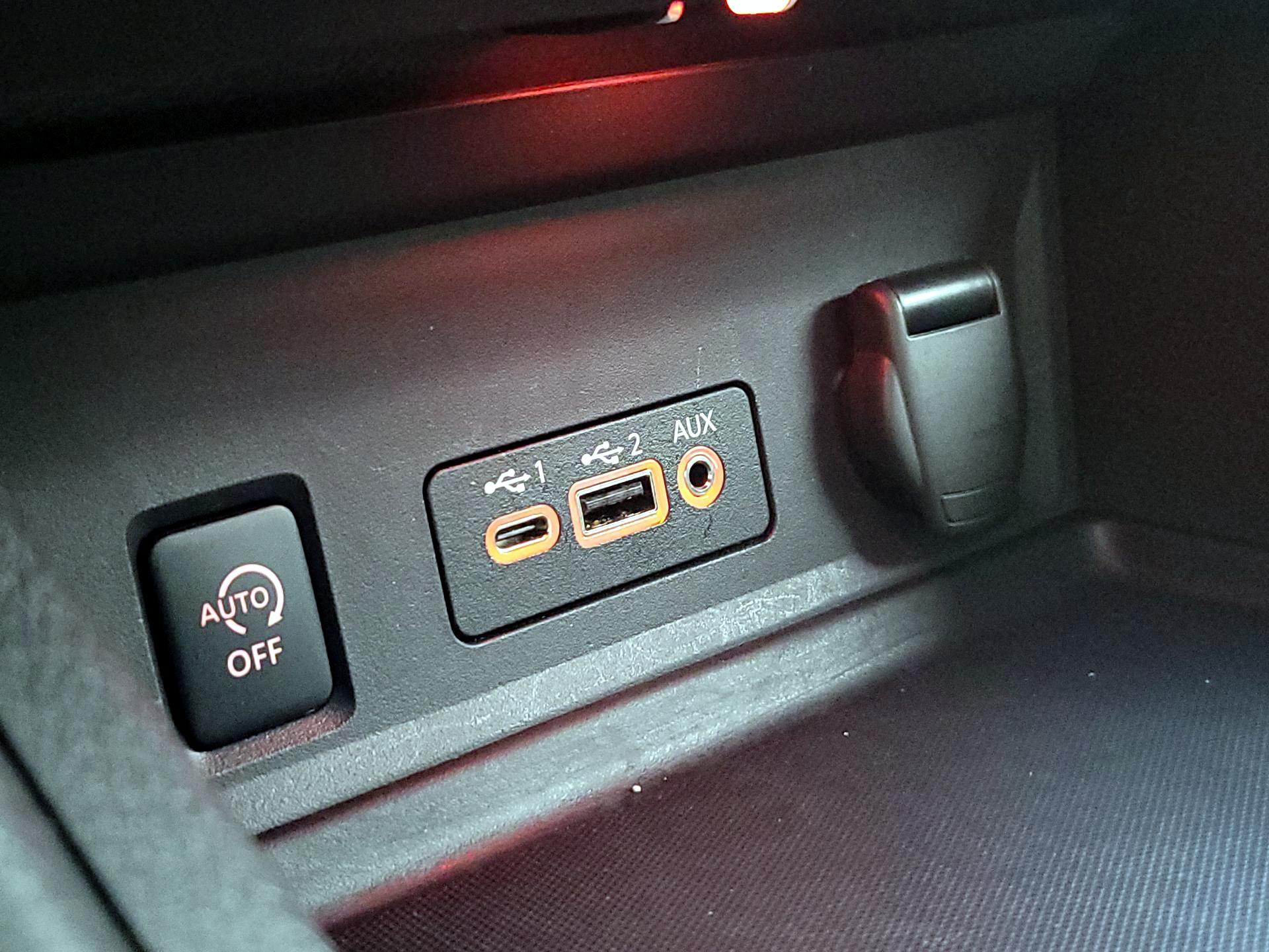 Thumbnail: 2025 Nissan Sentra - 18