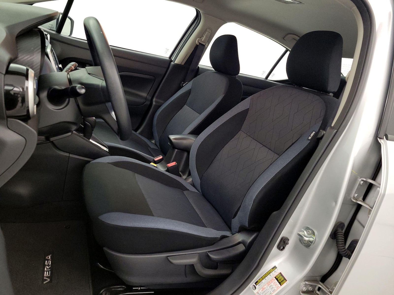 2025 Nissan Versa Sedan SV - Photo 12