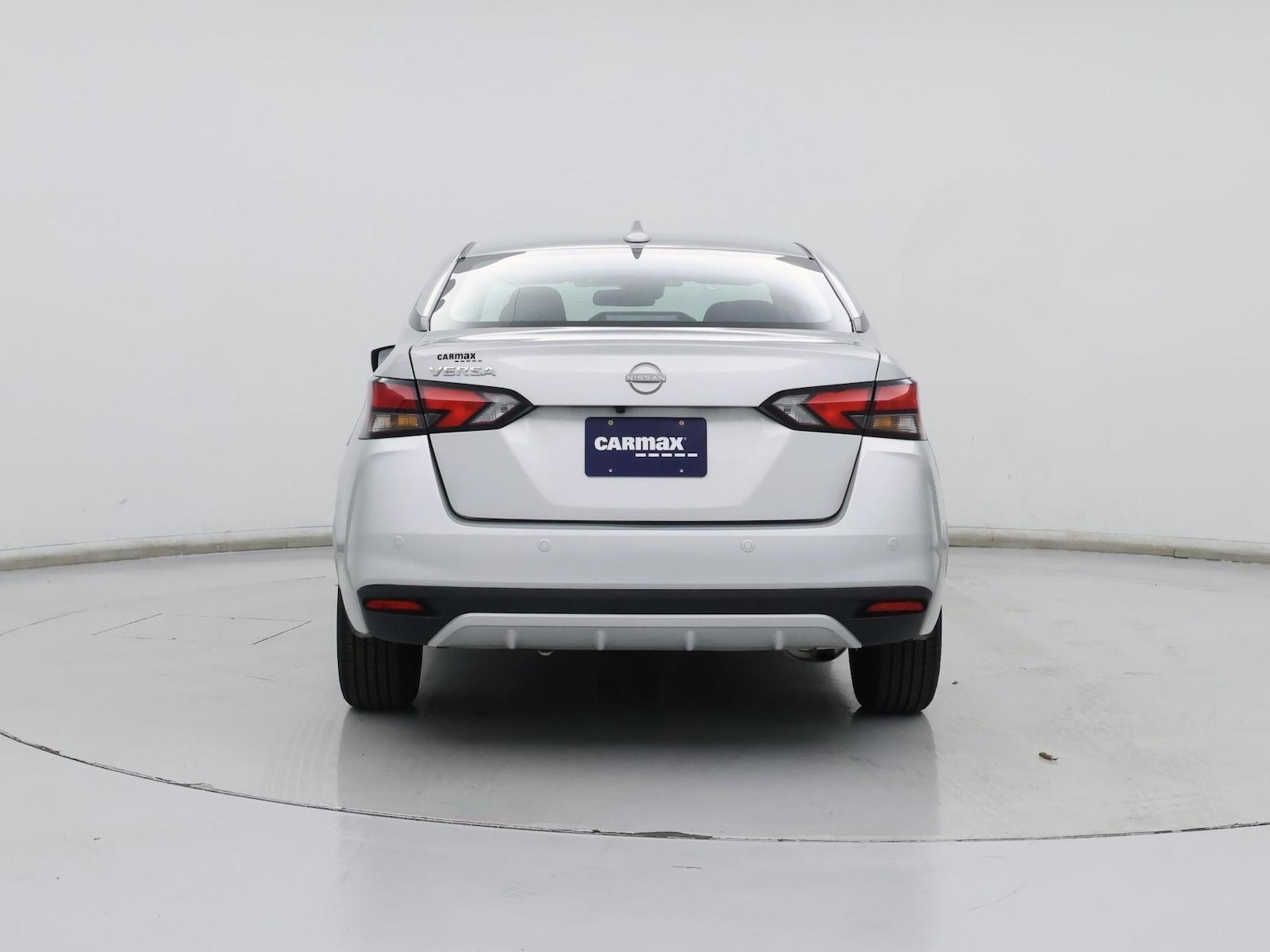 2025 Nissan Versa Sedan SV - Photo 7