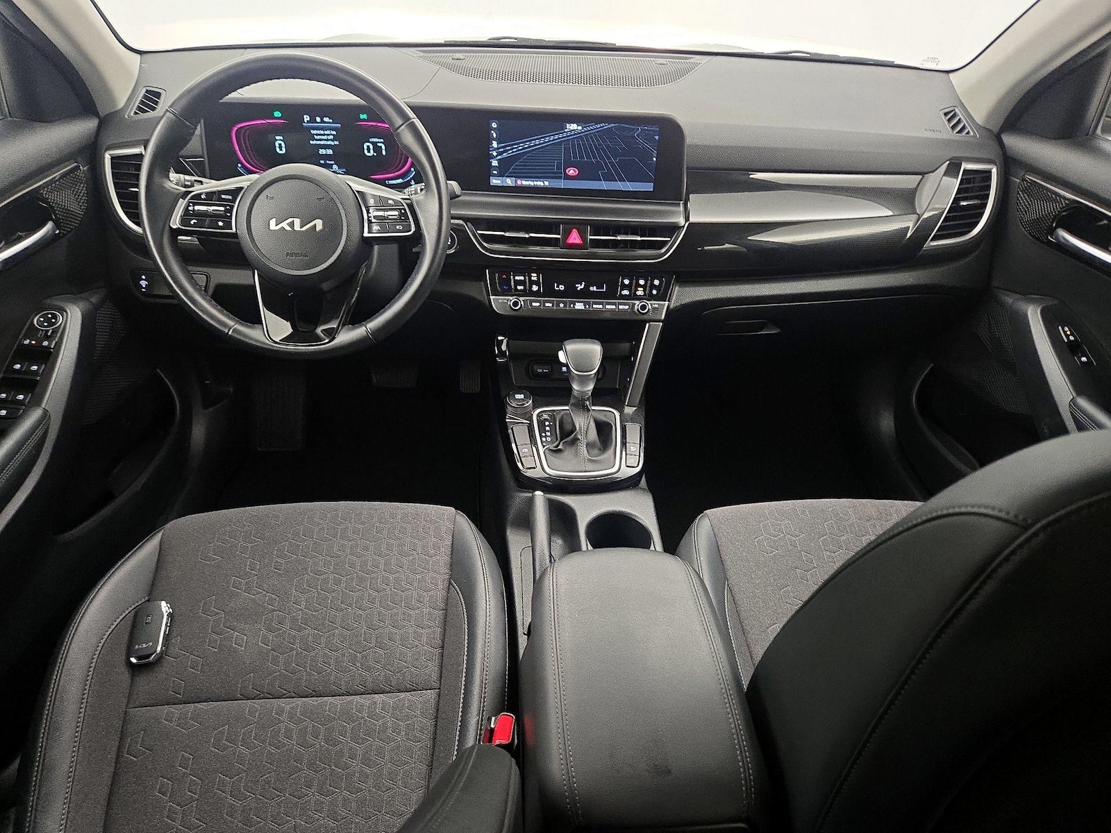 2025 Kia Seltos S - Photo 10