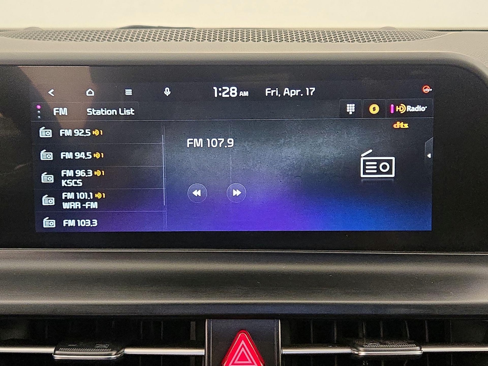 2025 Kia Seltos S - Photo 17