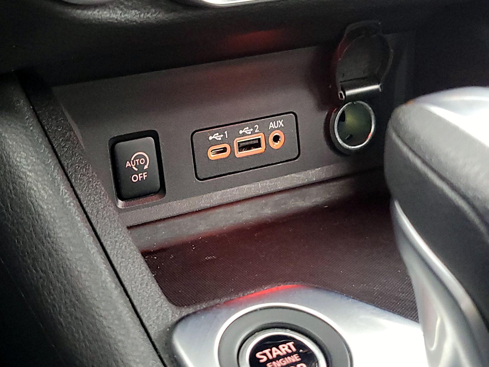 Thumbnail: 2025 Nissan Sentra - 18