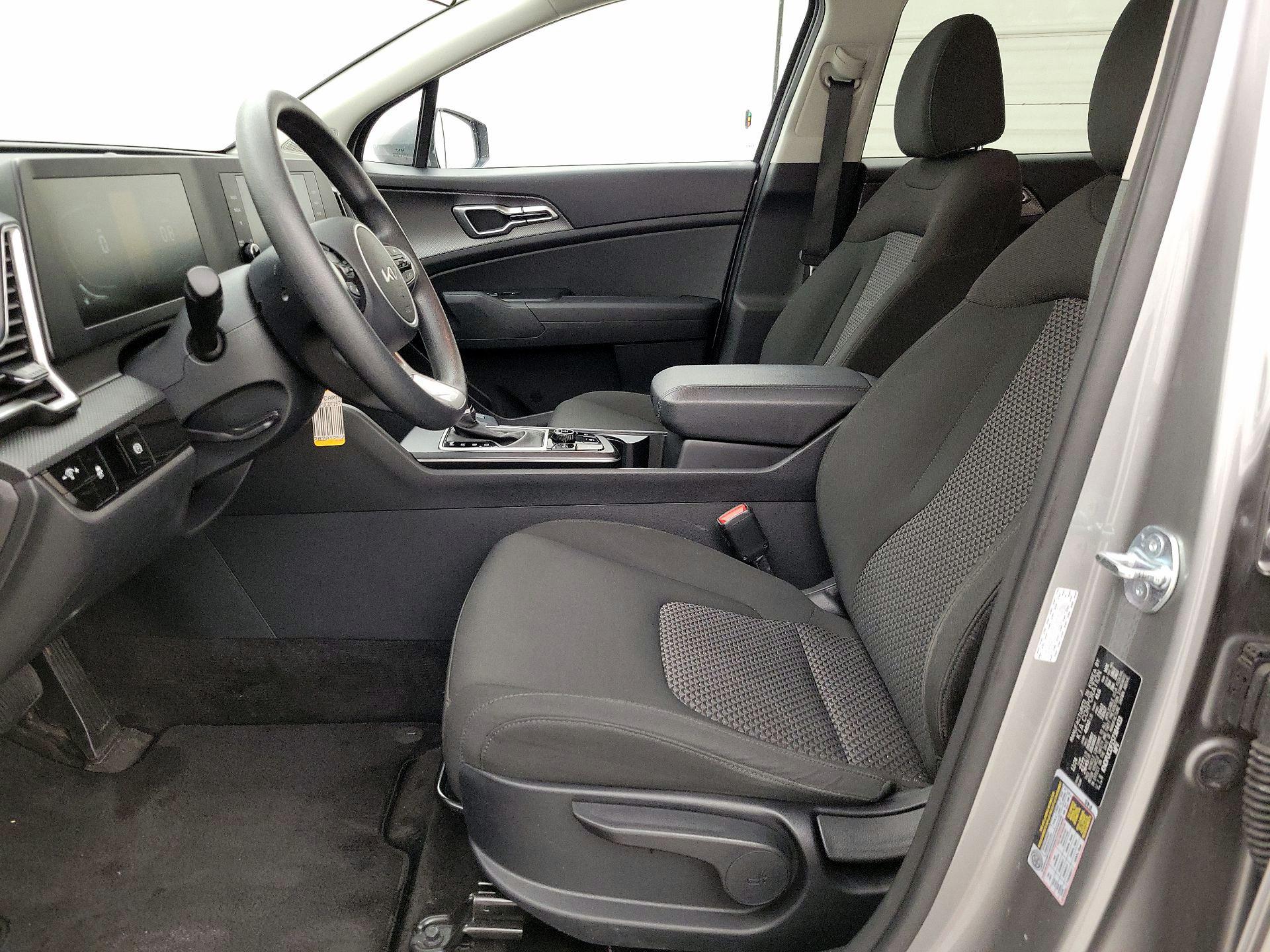 Thumbnail: 2025 Kia Sportage - 11