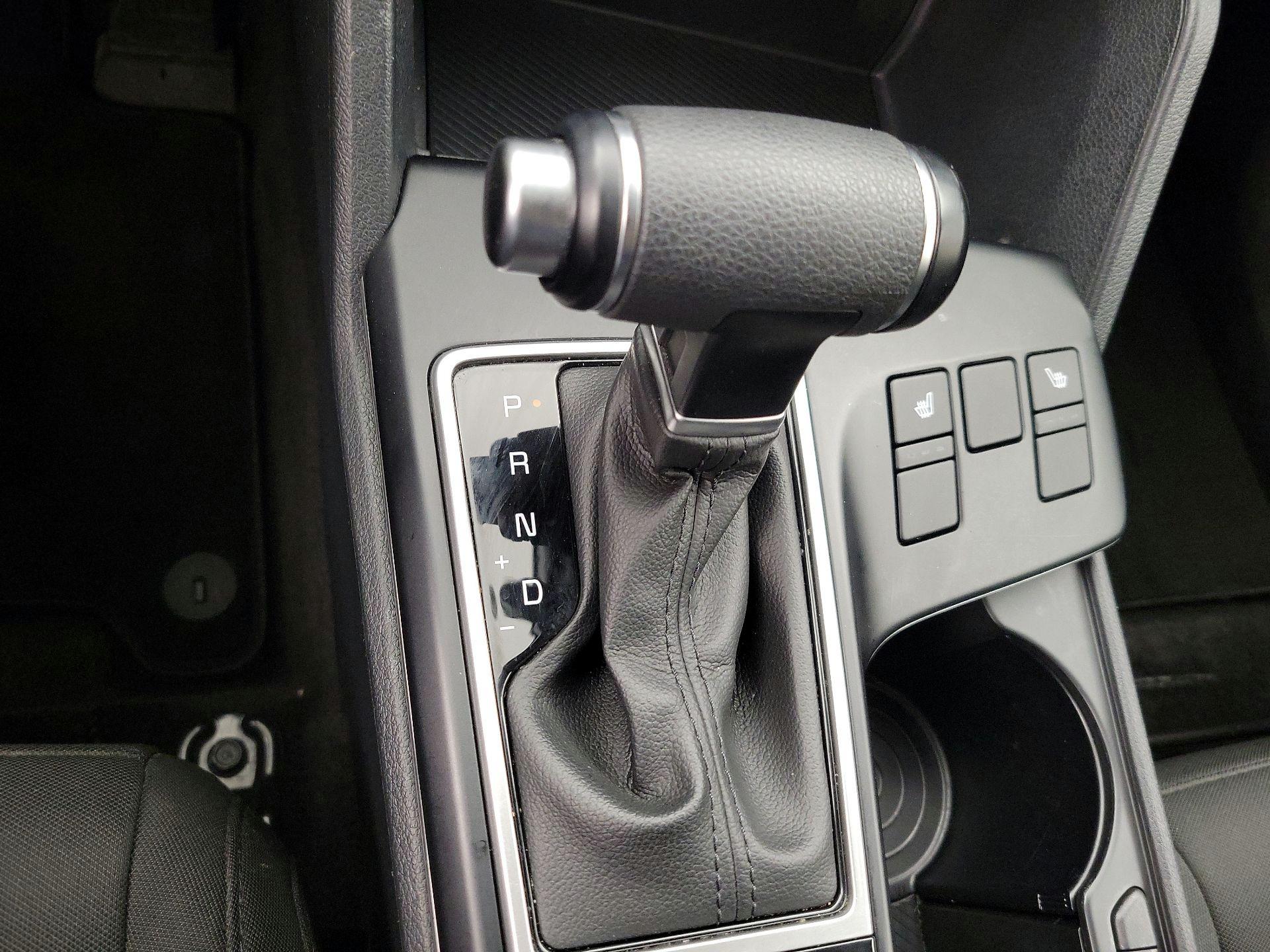 Thumbnail: 2025 Kia Sportage - 17