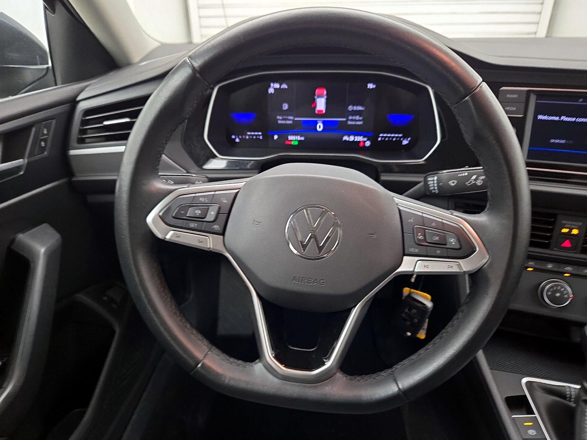 Thumbnail: 2024 Volkswagen Jetta - 10