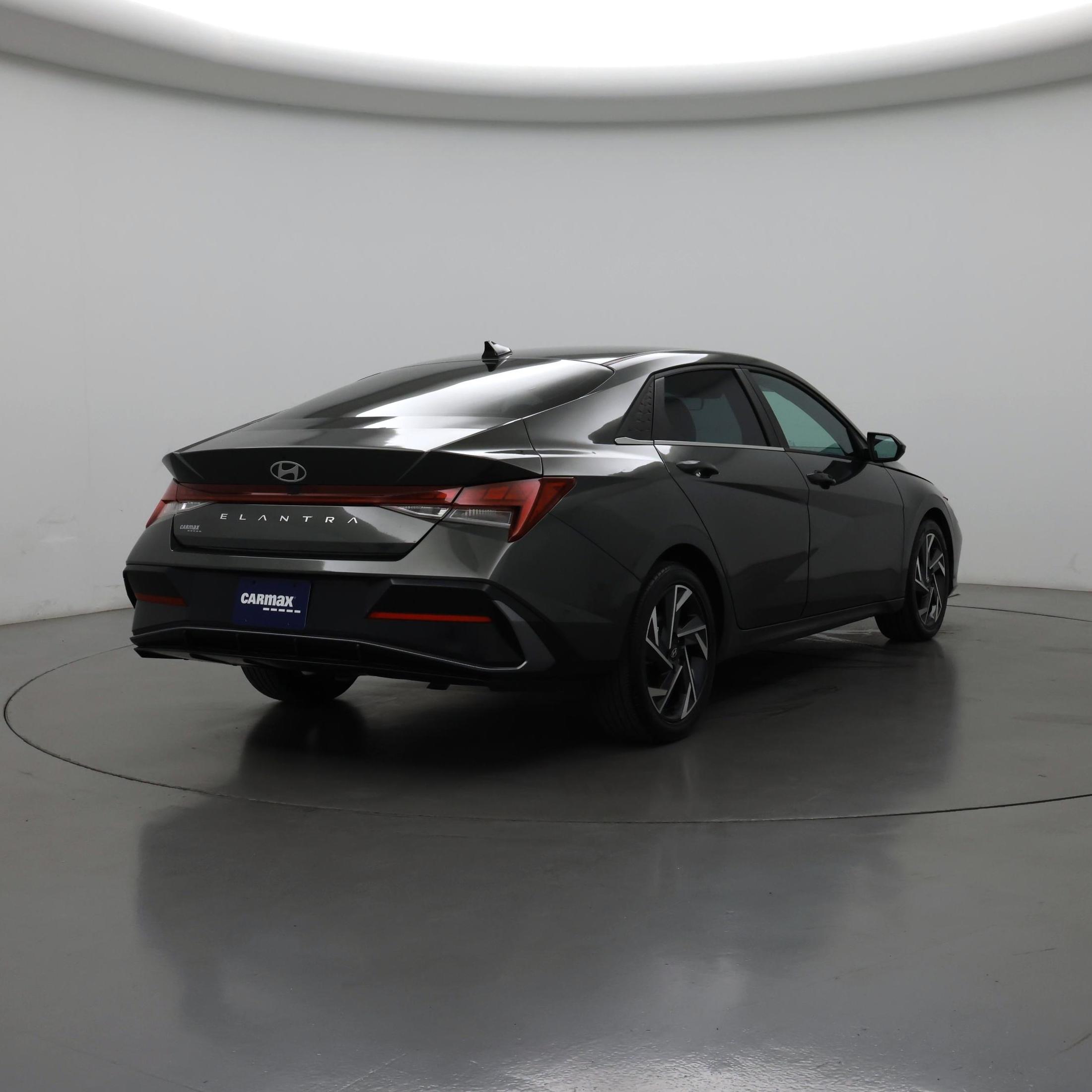 Thumbnail: 2024 Hyundai Elantra - 8