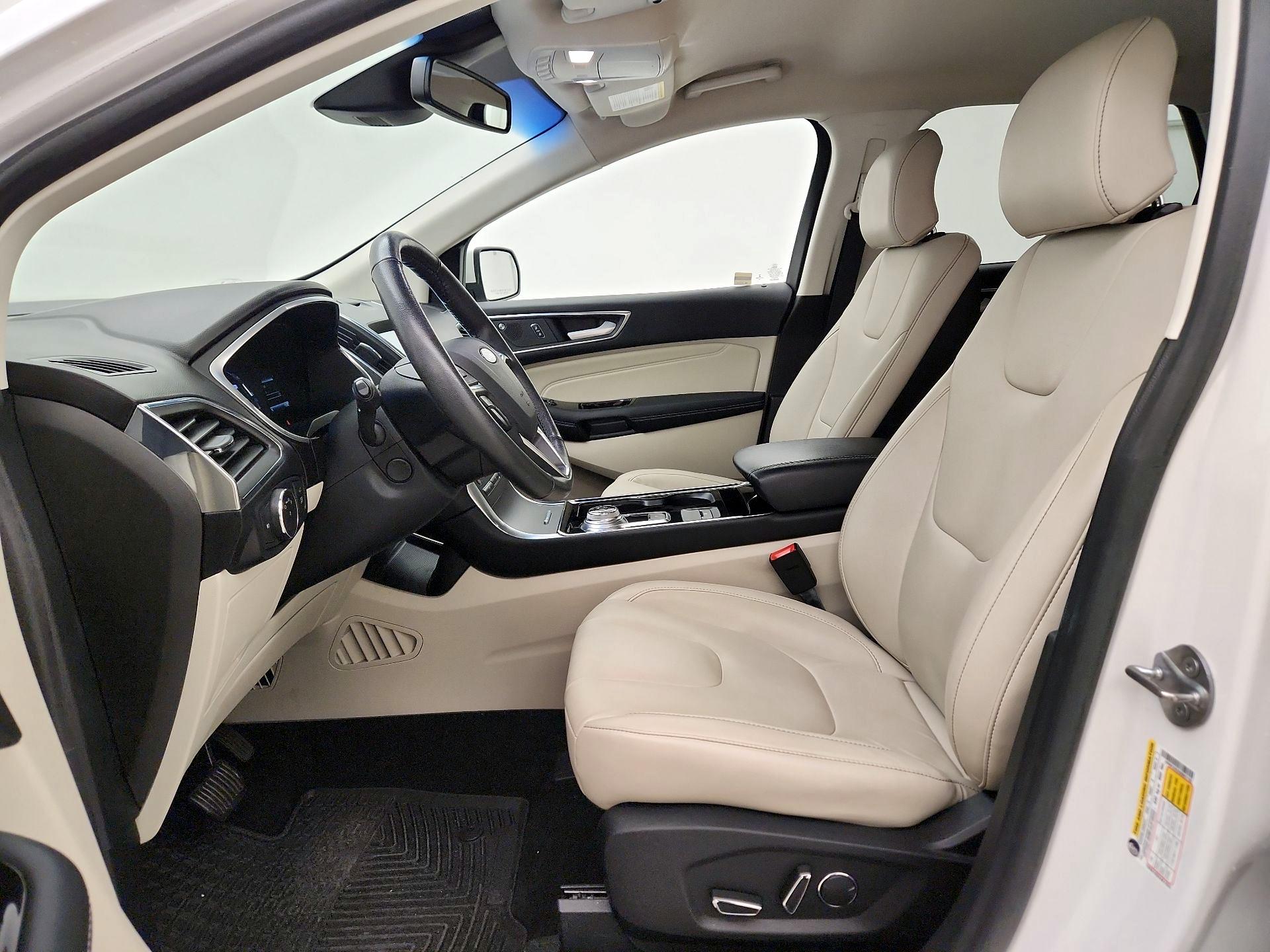 Thumbnail: 2019 Ford Edge - 11