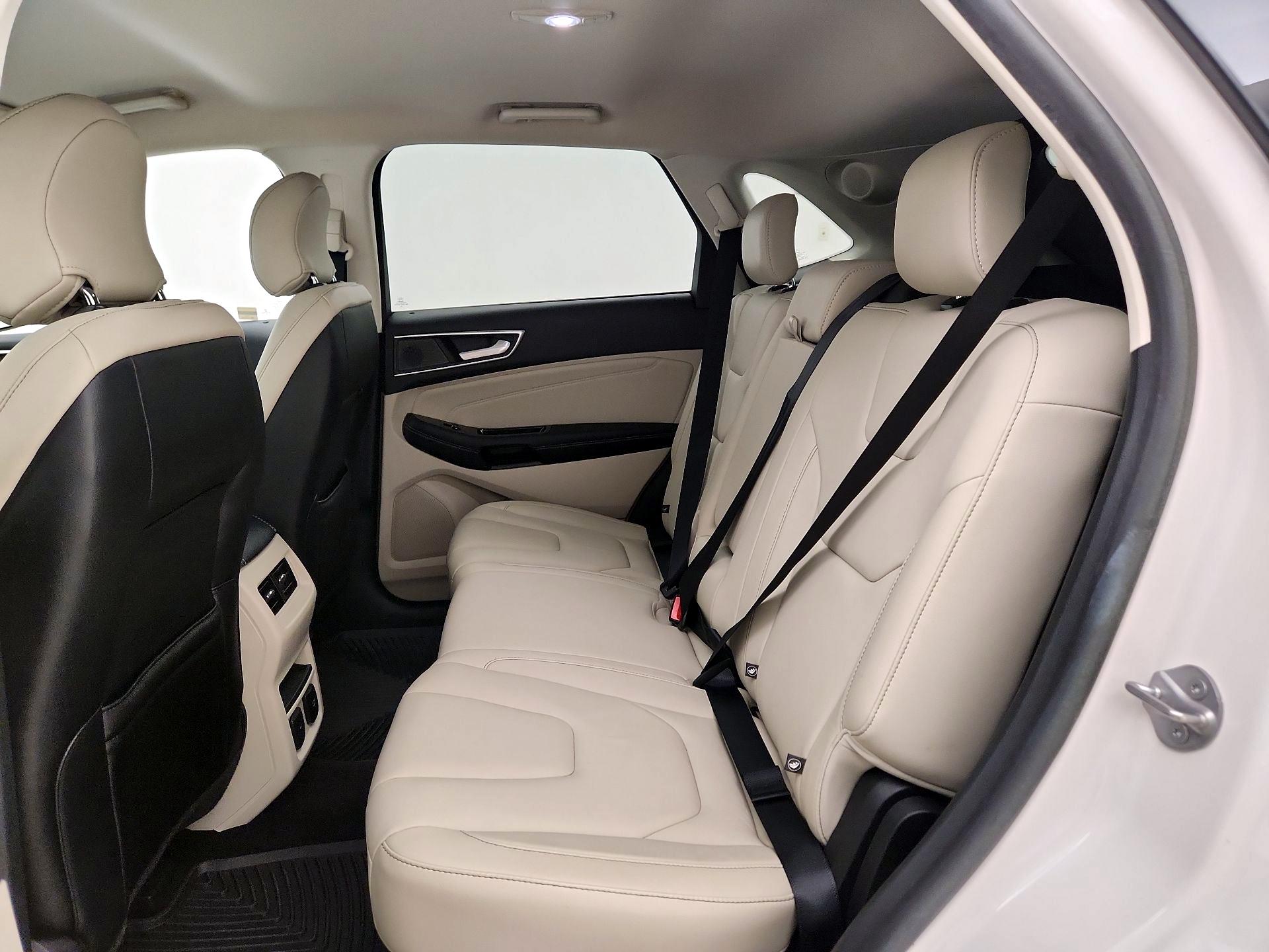 Thumbnail: 2019 Ford Edge - 20